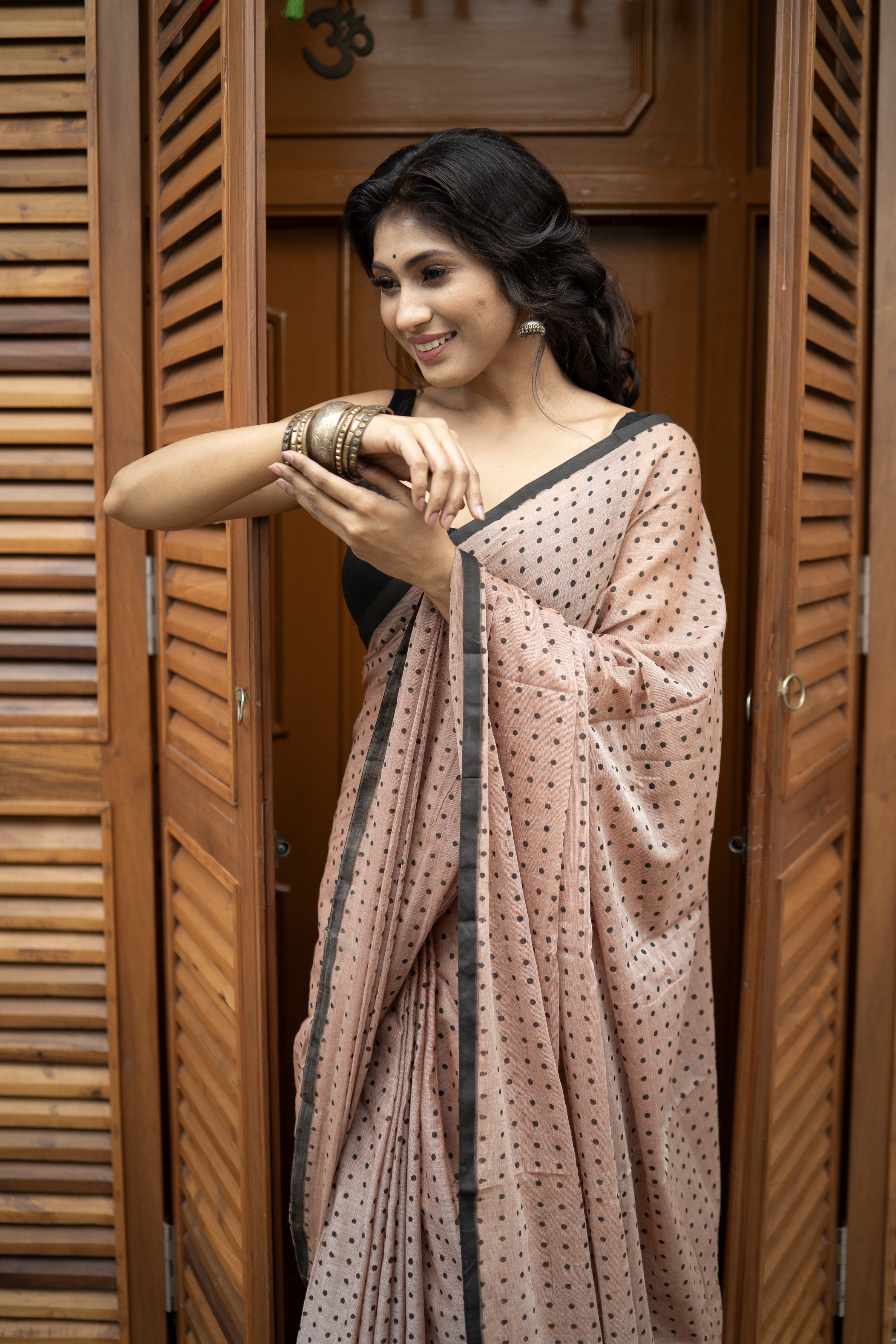 Dusty Rose Polka Dot Buti Dual Tone Mulmul Cotton Saree