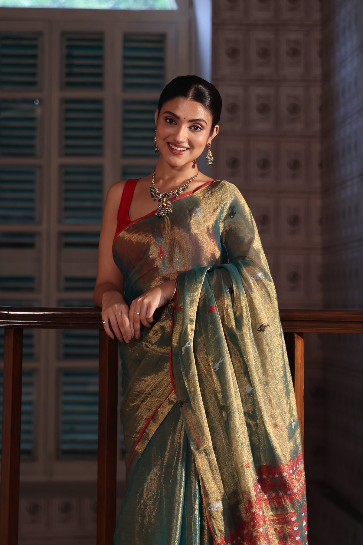 Metallic Persian green dual tone Tissue Linen Handwoven Saree