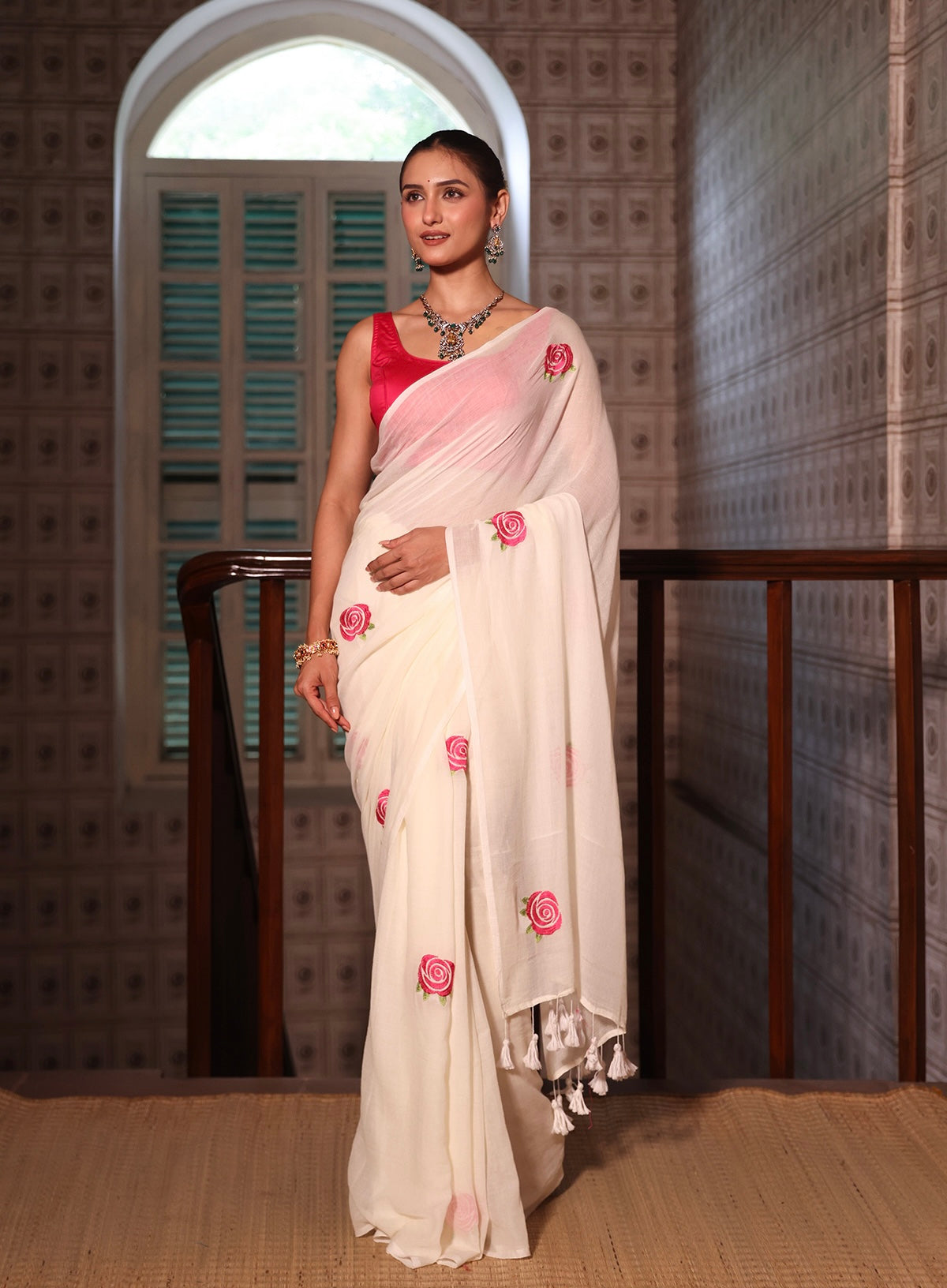 White rose Embroidered Mul Mul Cotton Saree