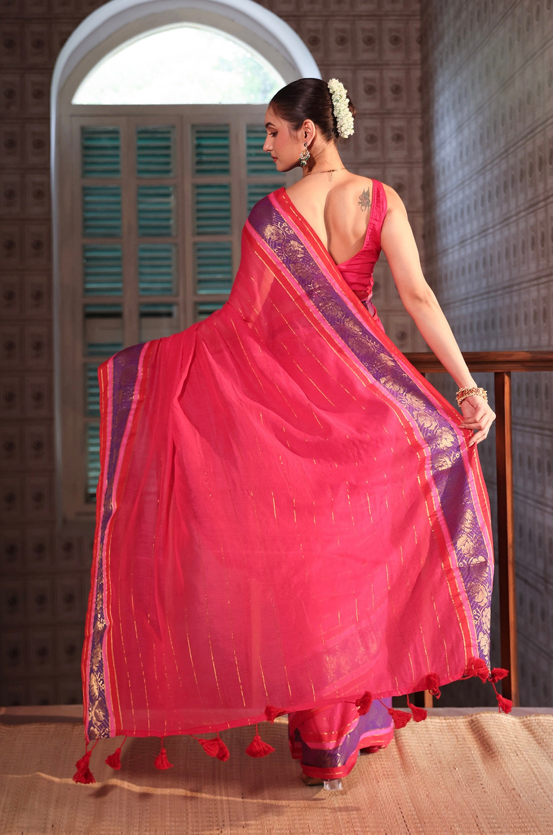 Rani golden zari stripes Mulmul Cotton Saree with with contrast Blouse Piece