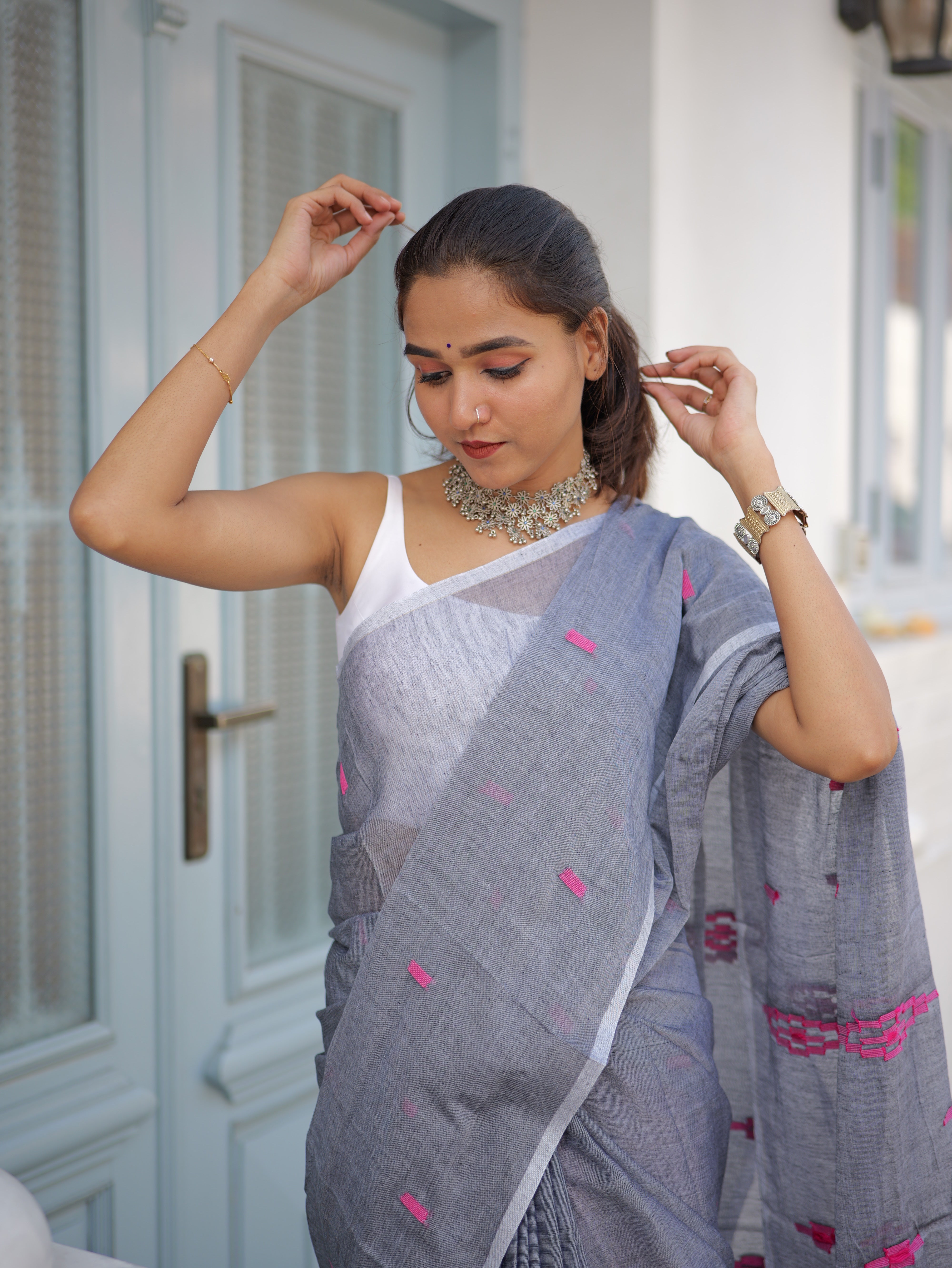 Dark Grey Hand Weaving Mul Mul Cotton Saree