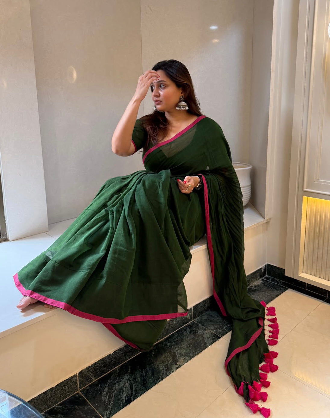 Dark green Pure Mulmul Cotton Saree with  green blouse piece