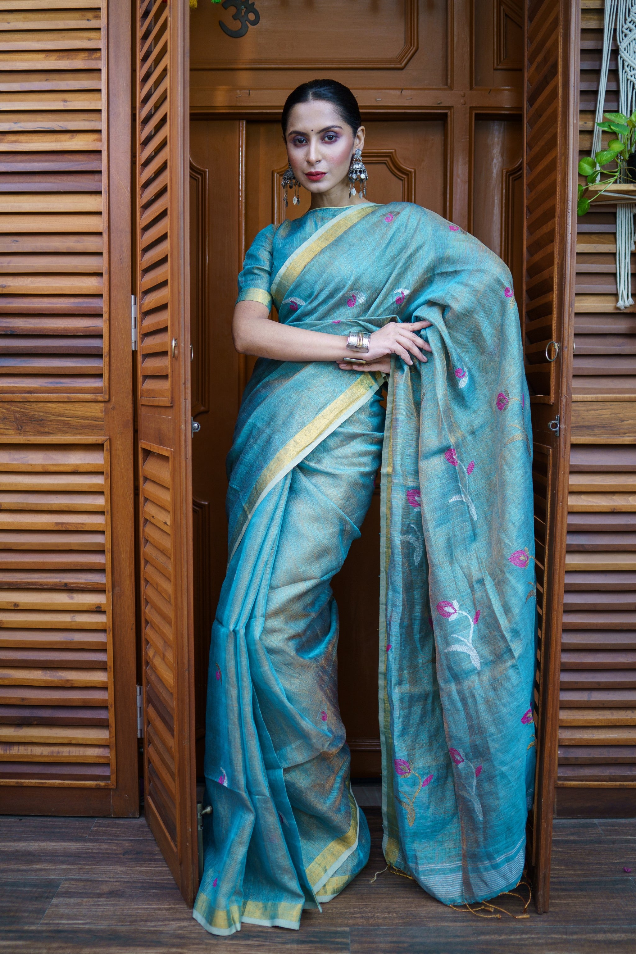 Baby Blue Dual Tone Handwoven Tissue Linen Saree with Tulip Motifs