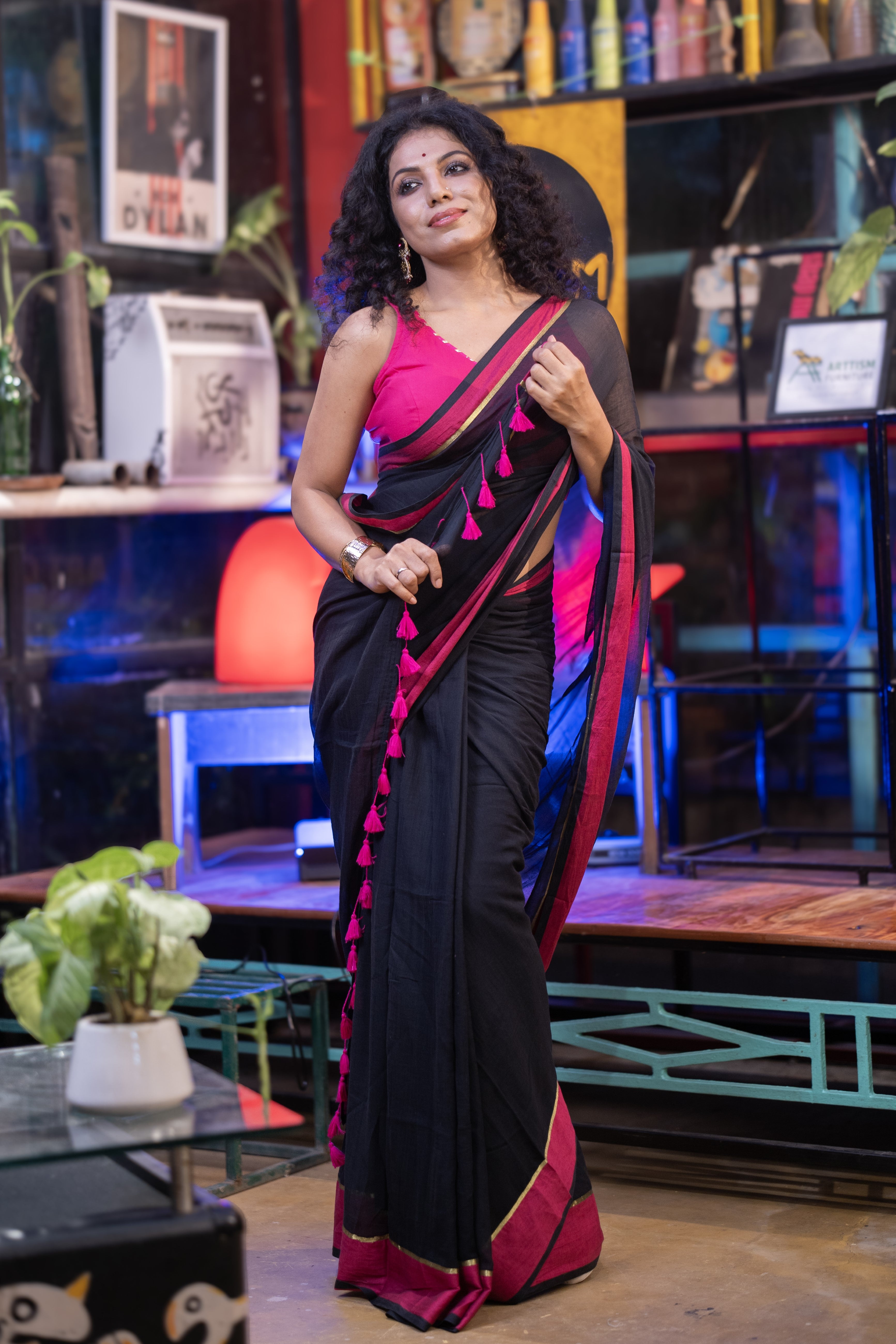 Black Mulmul Cotton Saree With Contrast Blouse