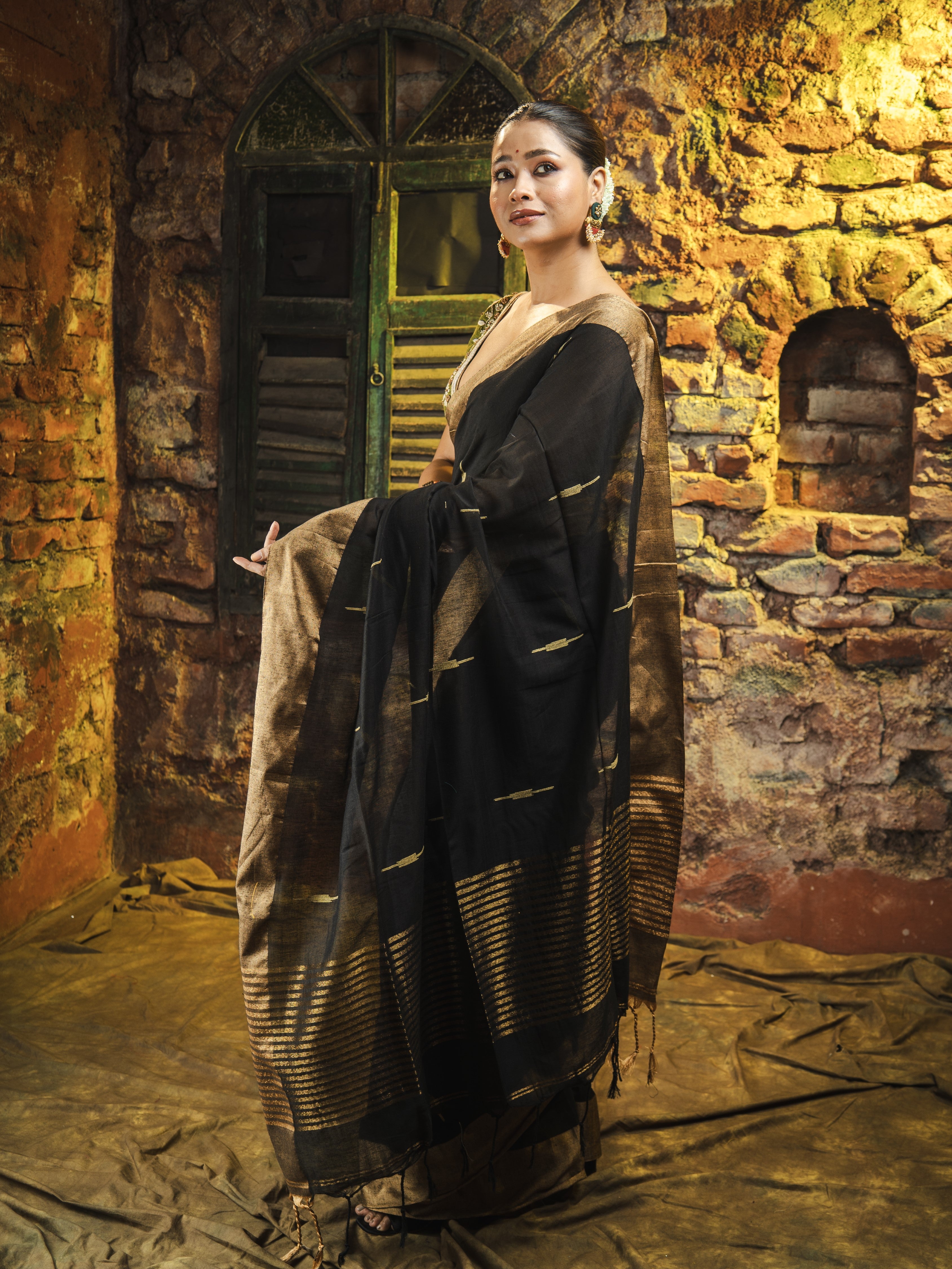 Black Handwoven Pure Cotton Saree