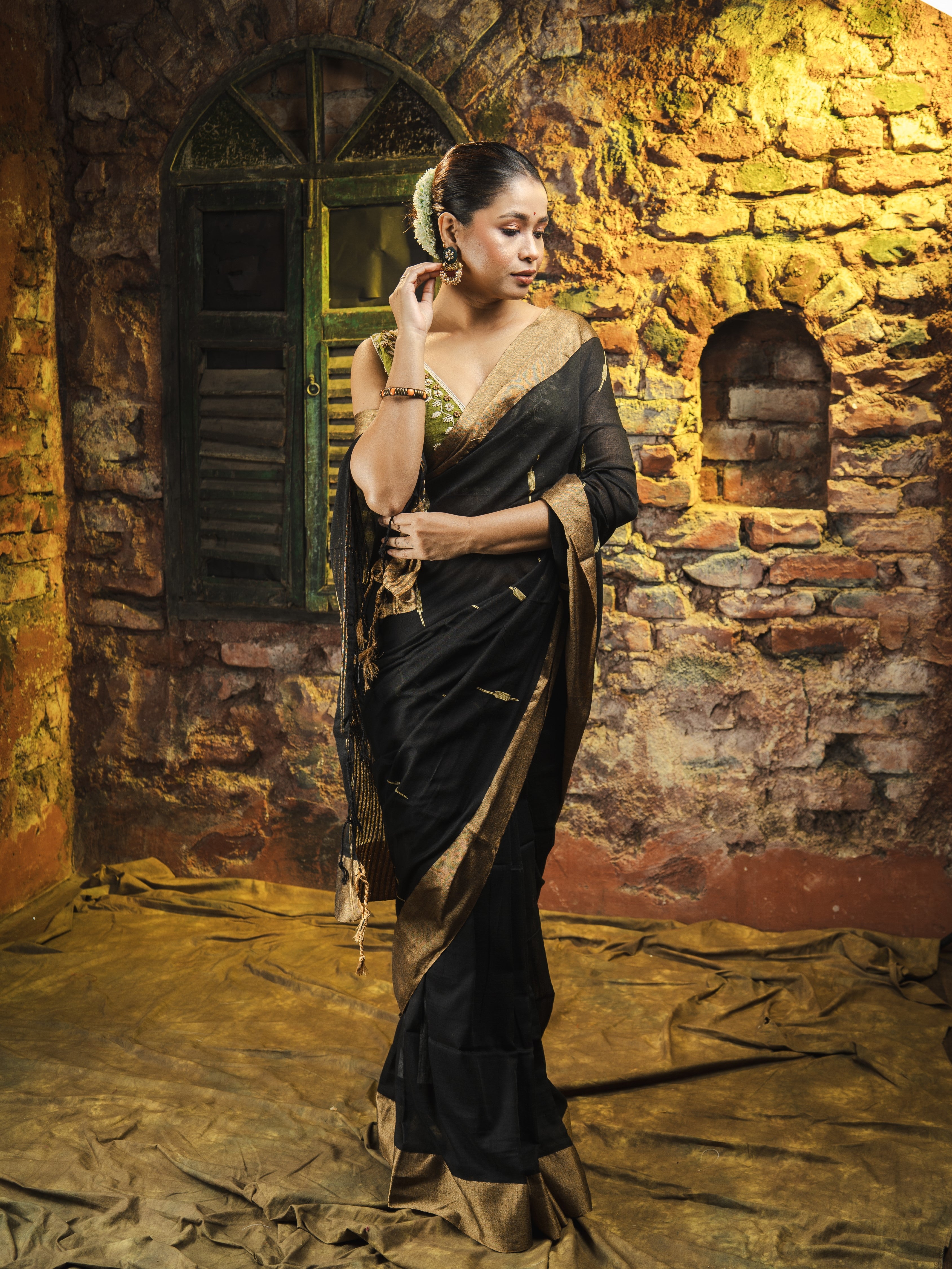 Black Handwoven Pure Cotton Saree