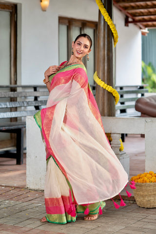 Off white jari border mulmu cotton saree with blouse piece