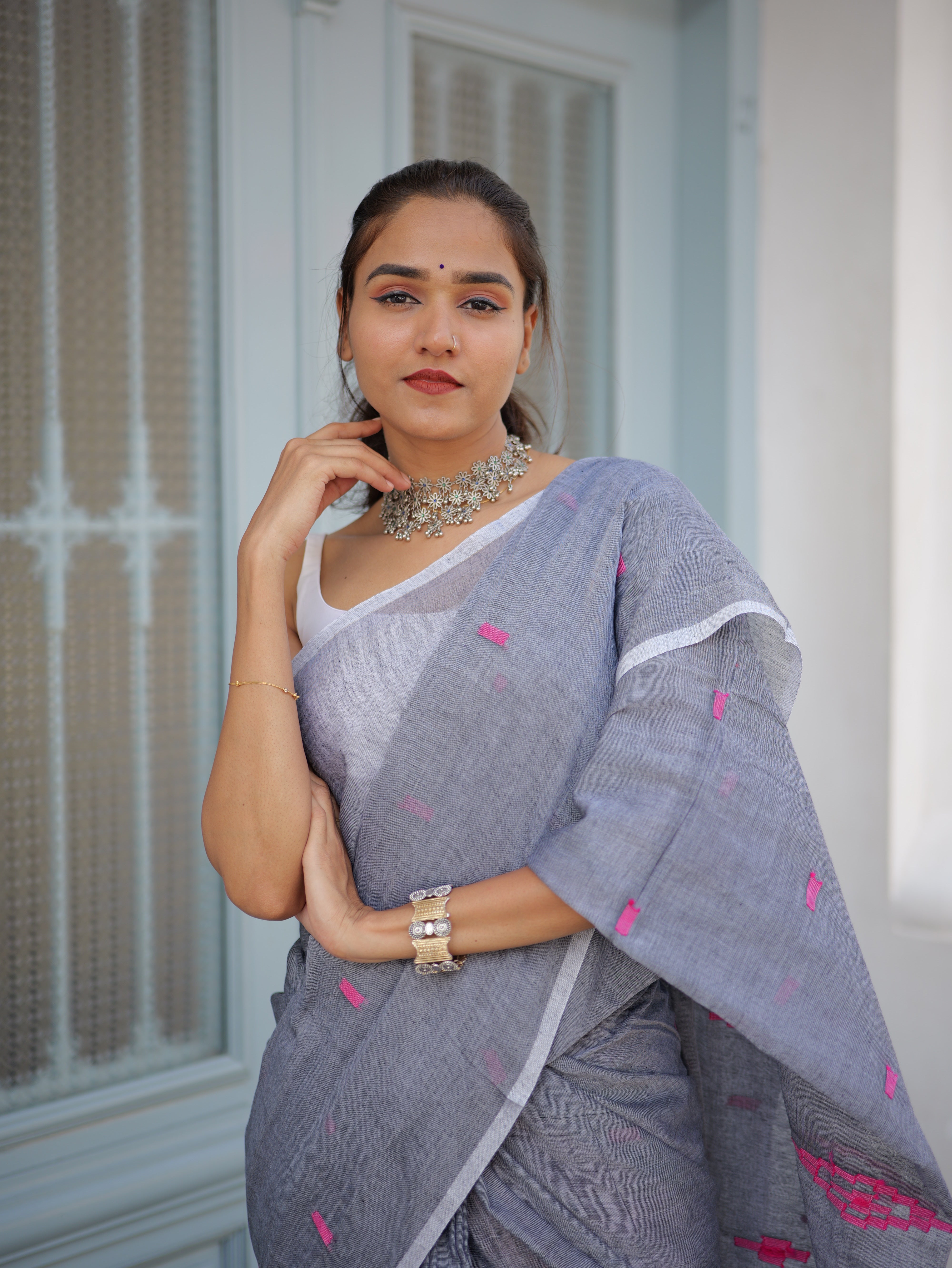 Dark Grey Hand Weaving Mul Mul Cotton Saree