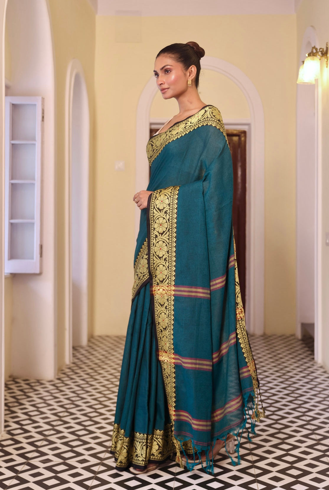 Teal Handweaving Pure Cotton Saree with blouse piece