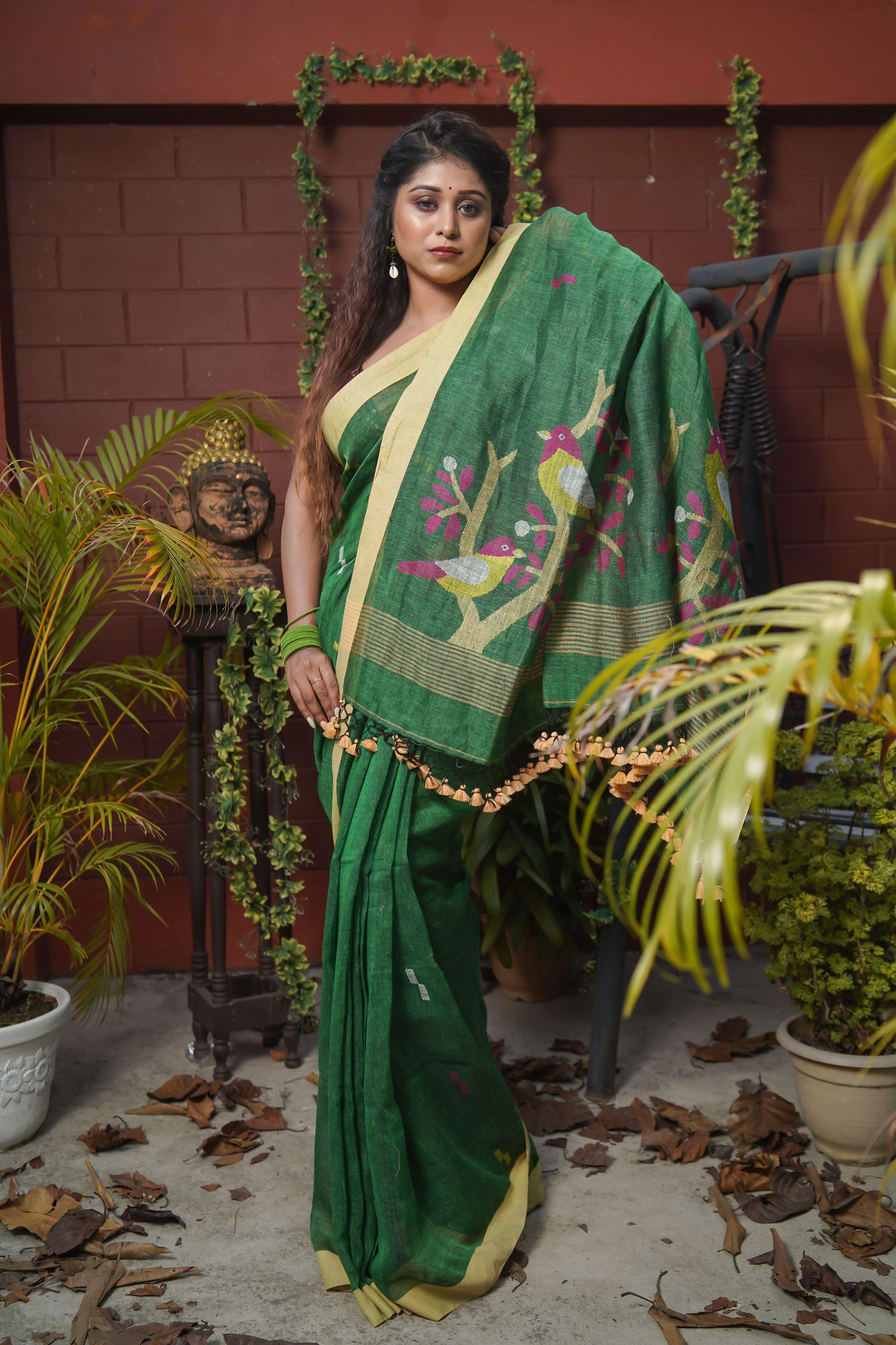 Birds Hand Weaving Linen Jamdani Saree-Green