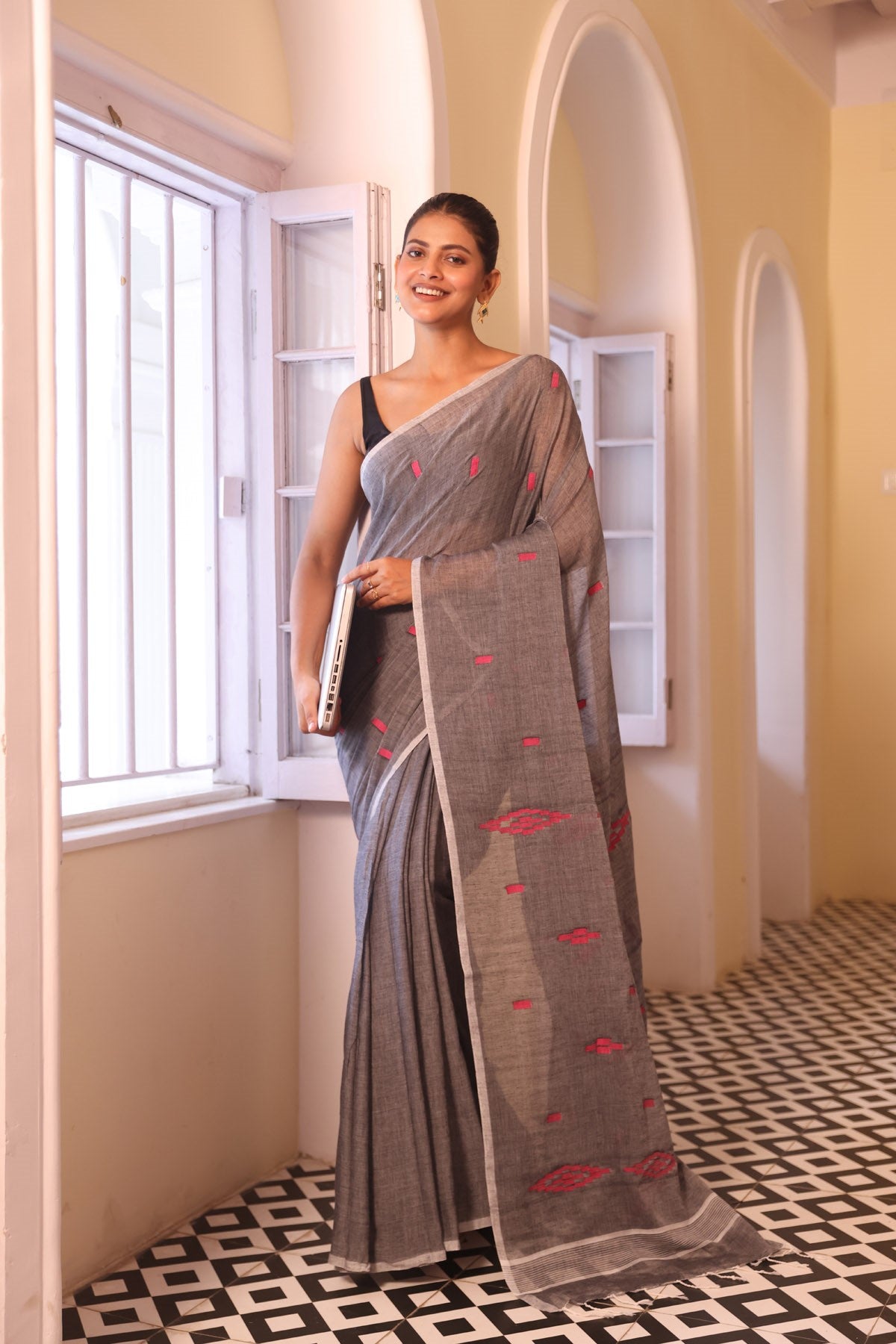 Grey Hand Weaving Mulmul Cotton Saree