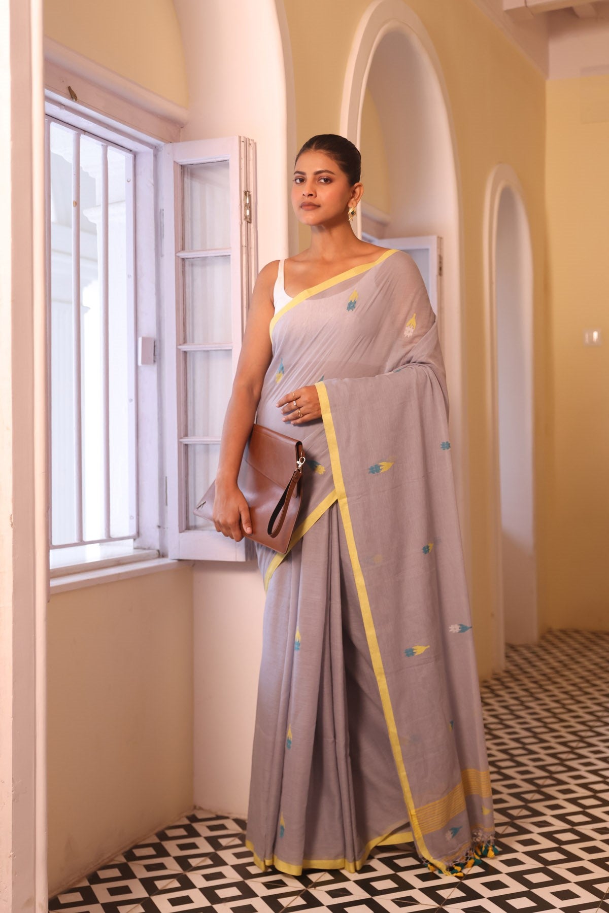 Grey Floral Handwoven Pure Mulmul Cotton Saree