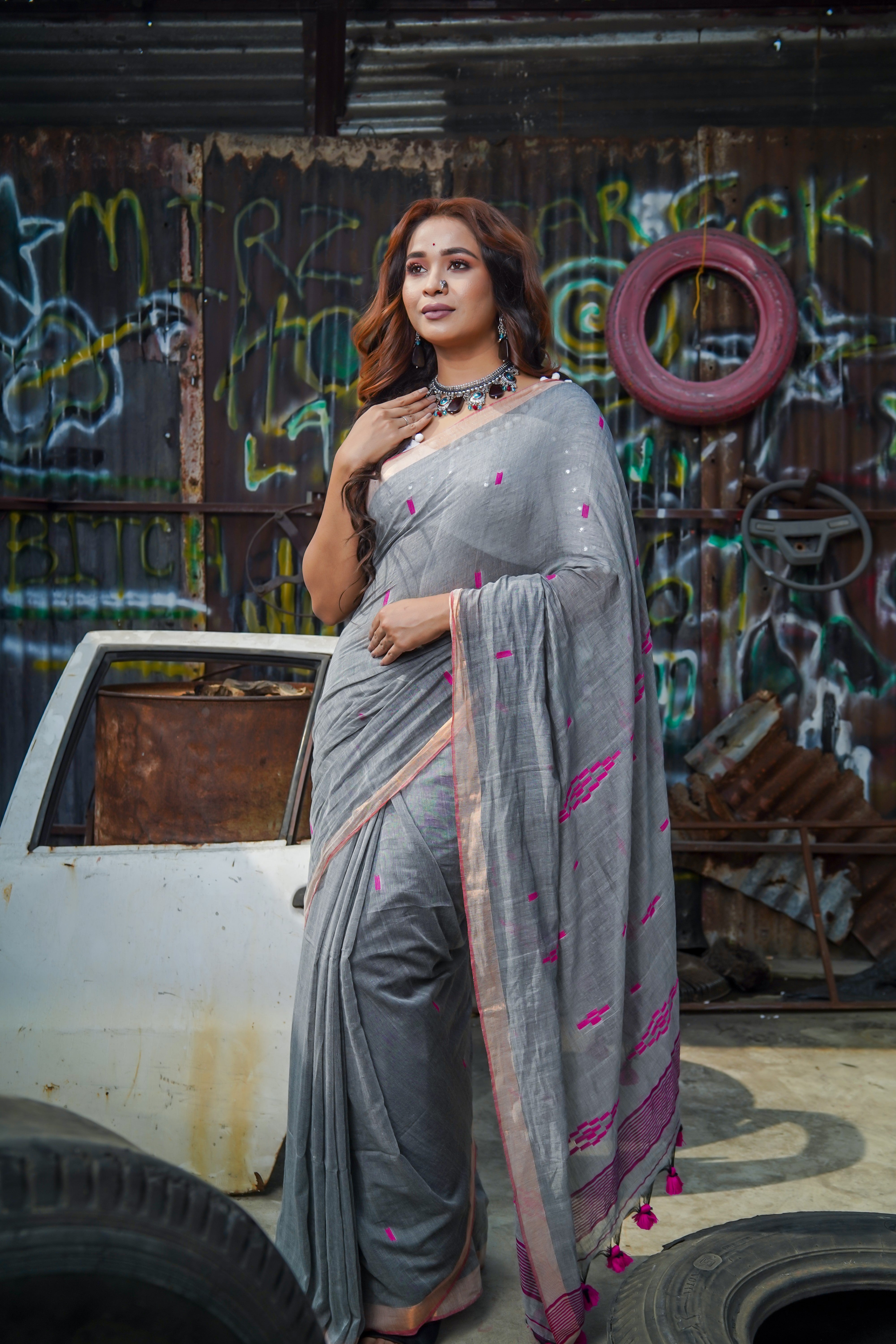 Grey Hand Weaving Mul Mul Cotton Saree
