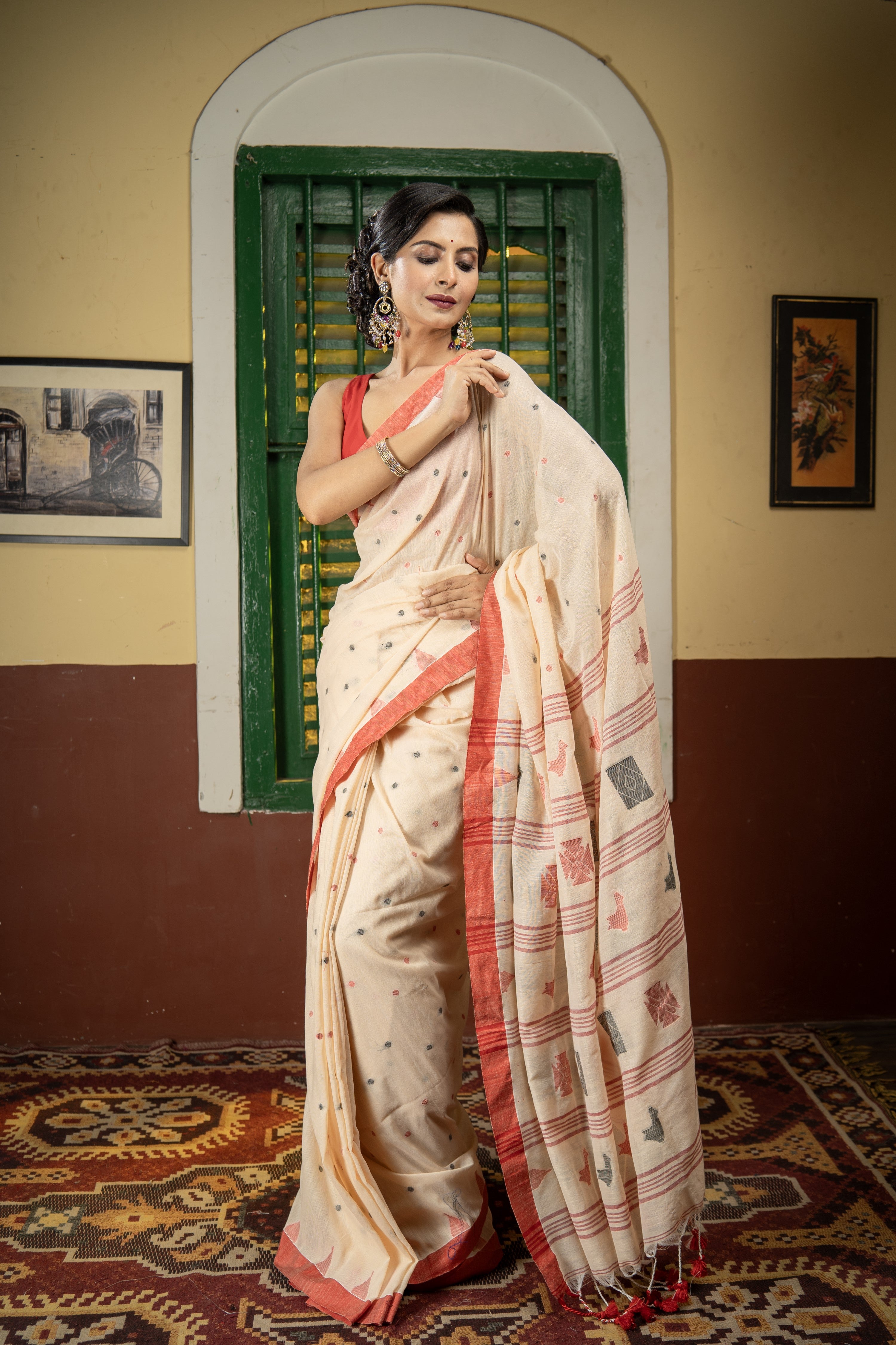 Handwoven Pure Cotton Saree- Bisque