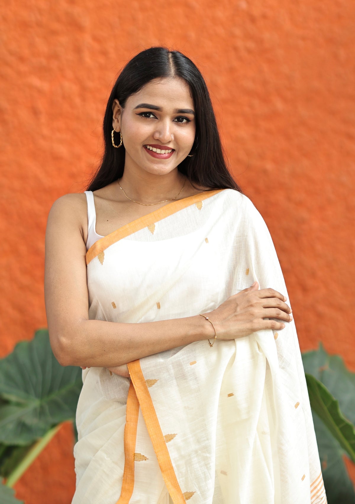 Hand Weaving Mulmul Cotton Saree- White Wood