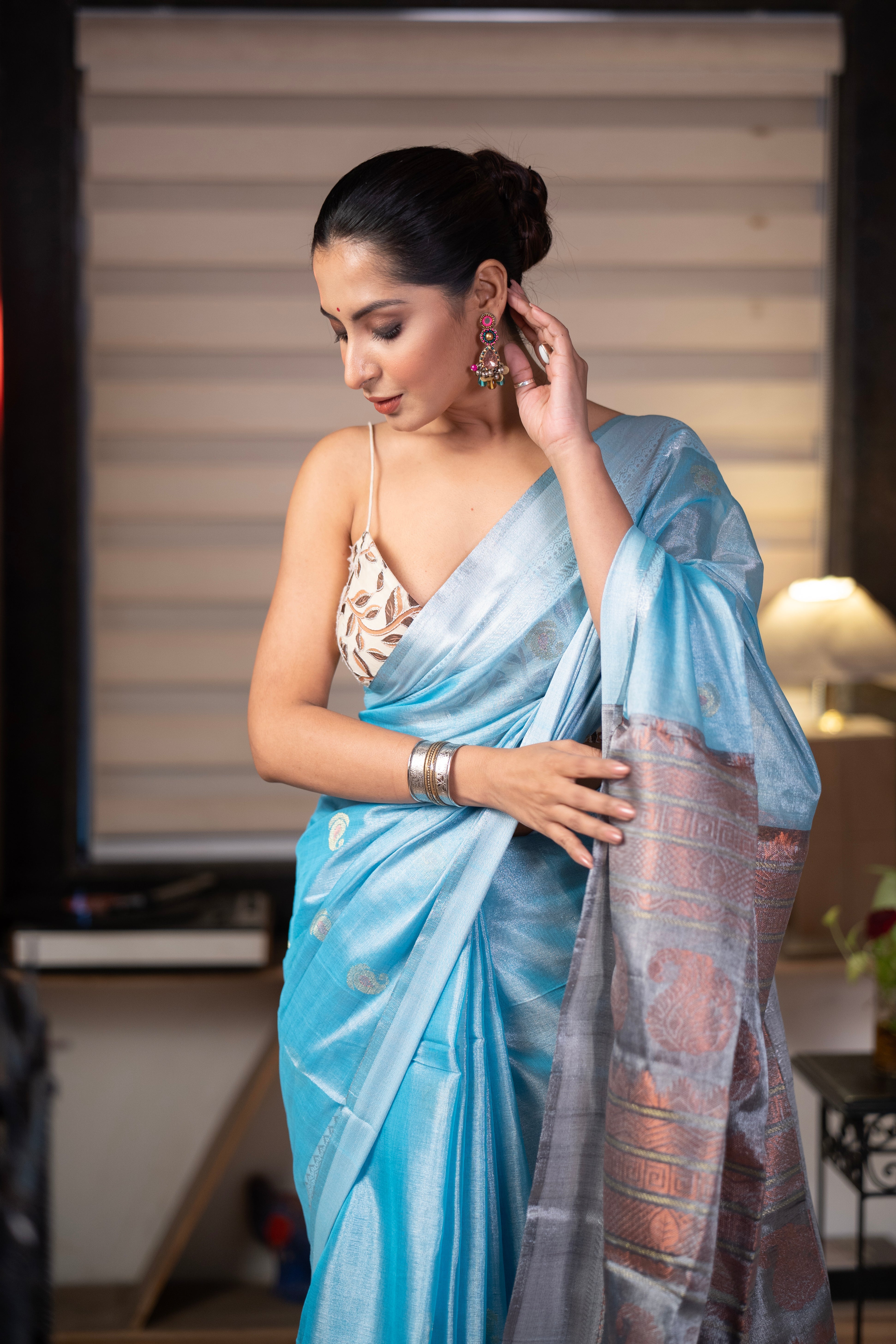 Metallic Cadet Blue dual tonePure Tissue Linen Hand Woven Jamdani Saree with blouse piece
