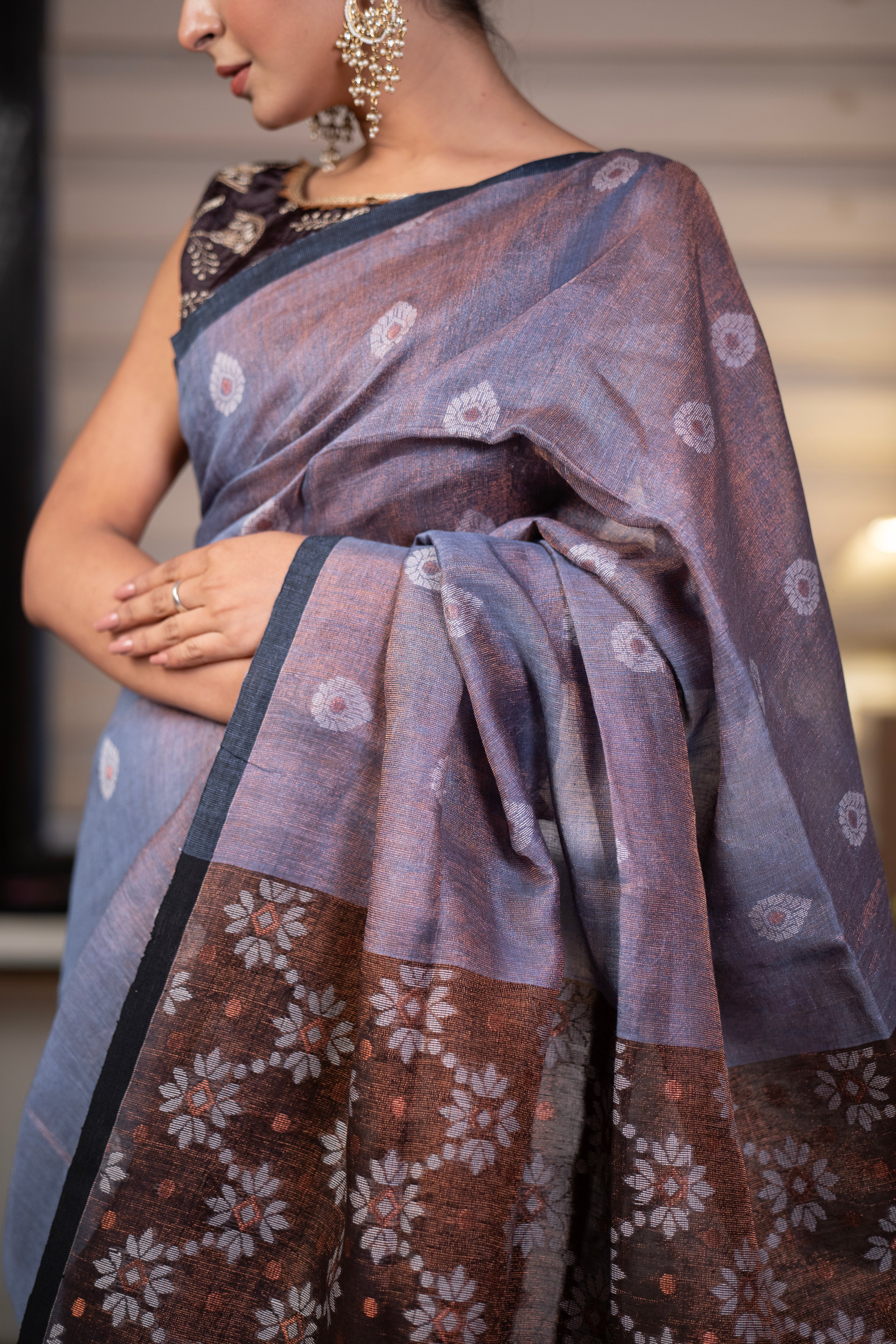 Temepered Grey pure tissue Mina linen handwoven jamdani saree