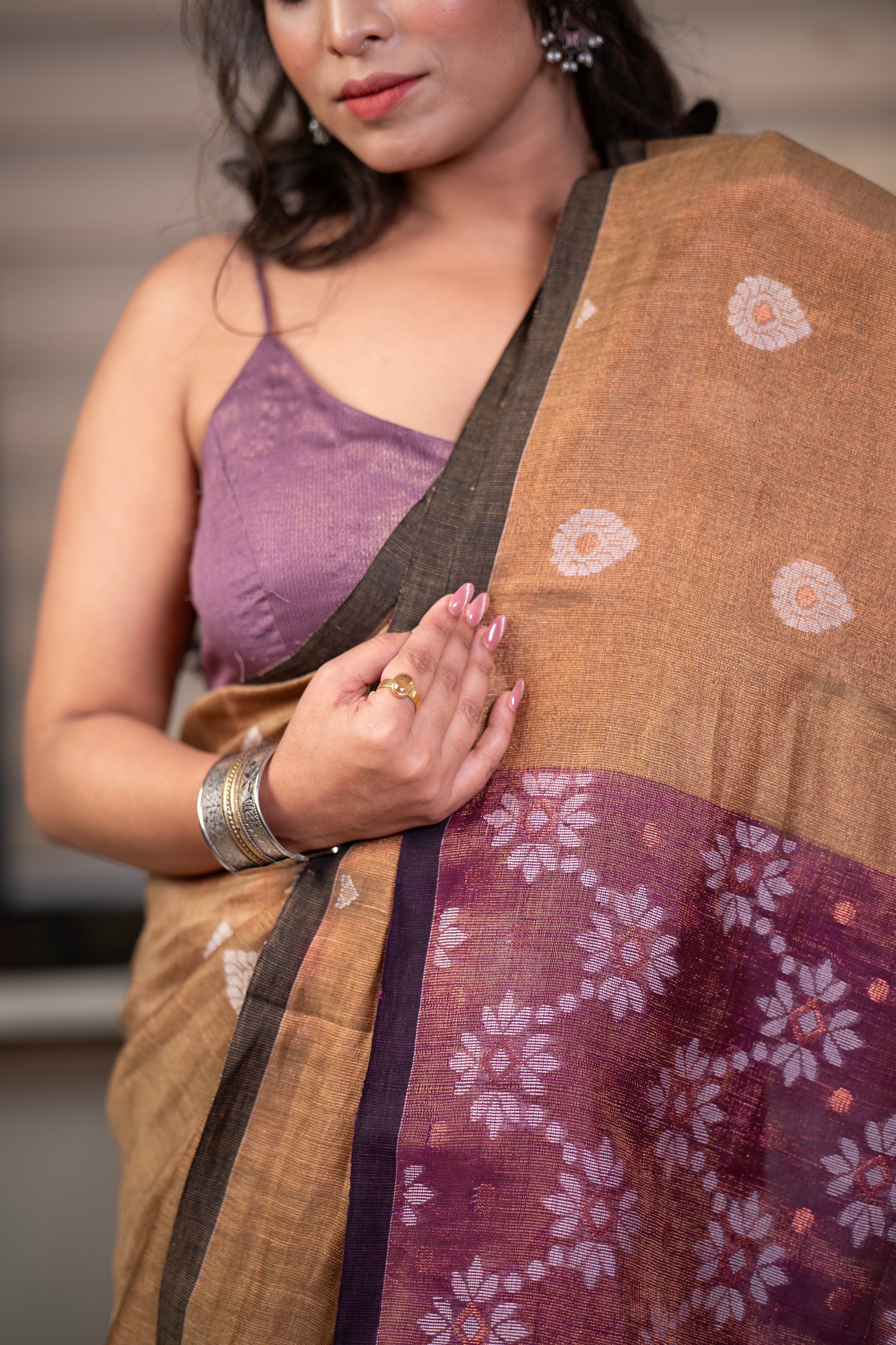 Gold pure tissue Mina linen handwoven jamdani saree