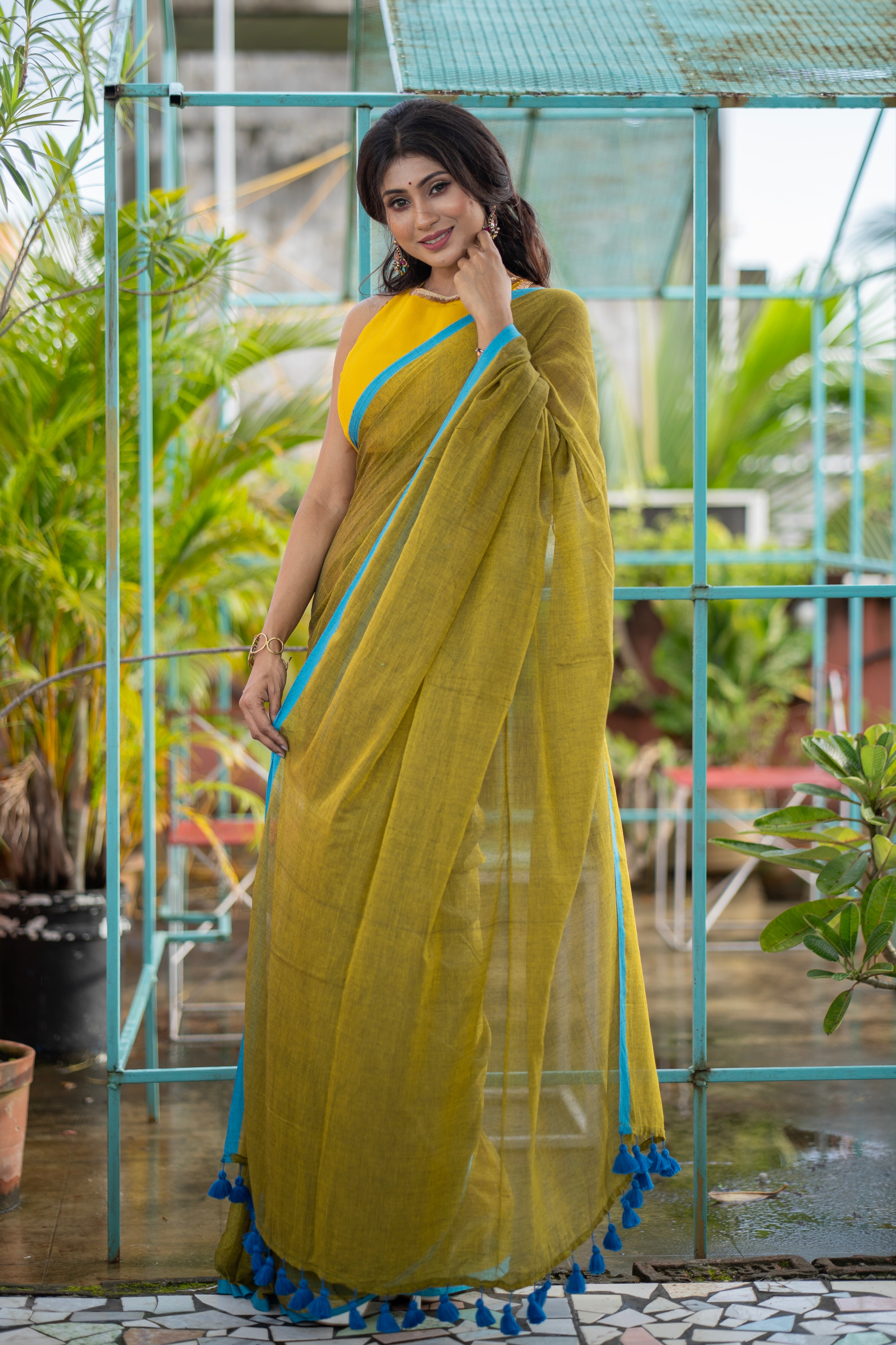 Olive green Mulmul Cotton Saree with Blouse piece