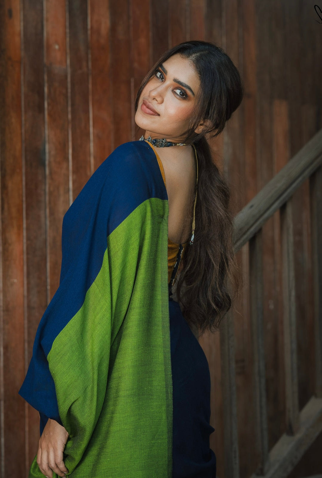 Blue & green mul modal saree with blouse piece