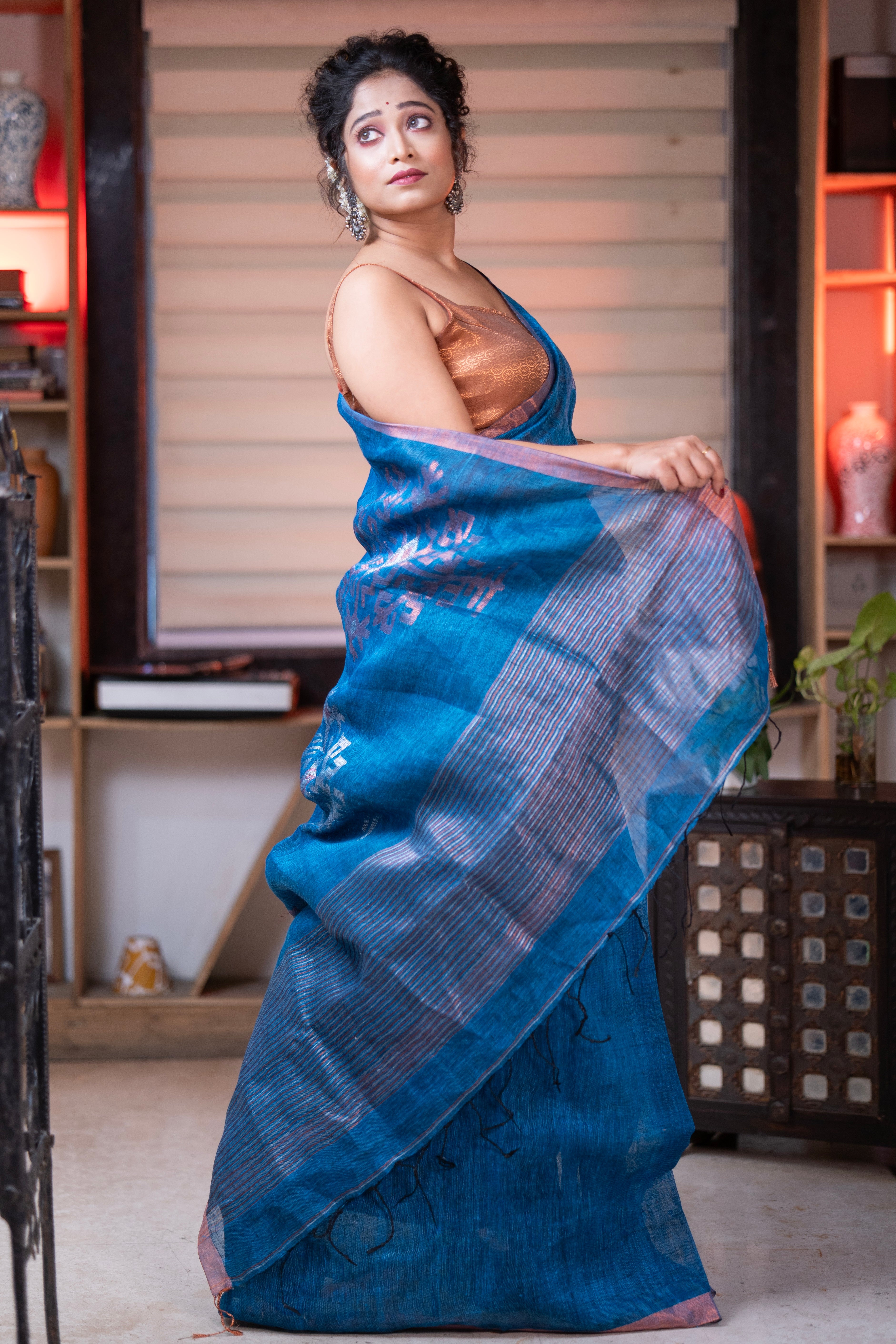 Royal Blue Sawstik Linen Hand Woven Jamdani Saree