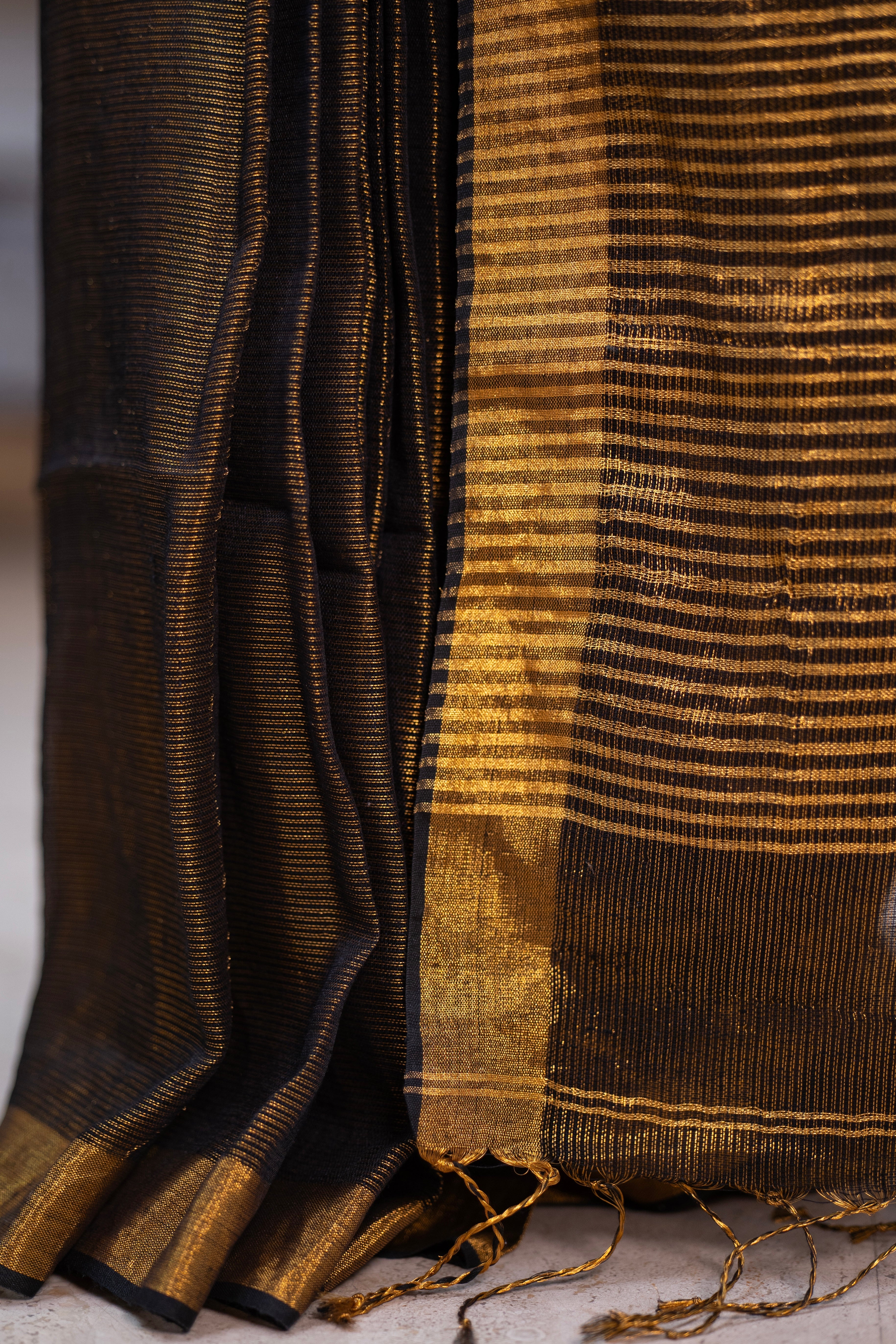 Coffe Dual Tone Tissue Linen Saree with blouse piece