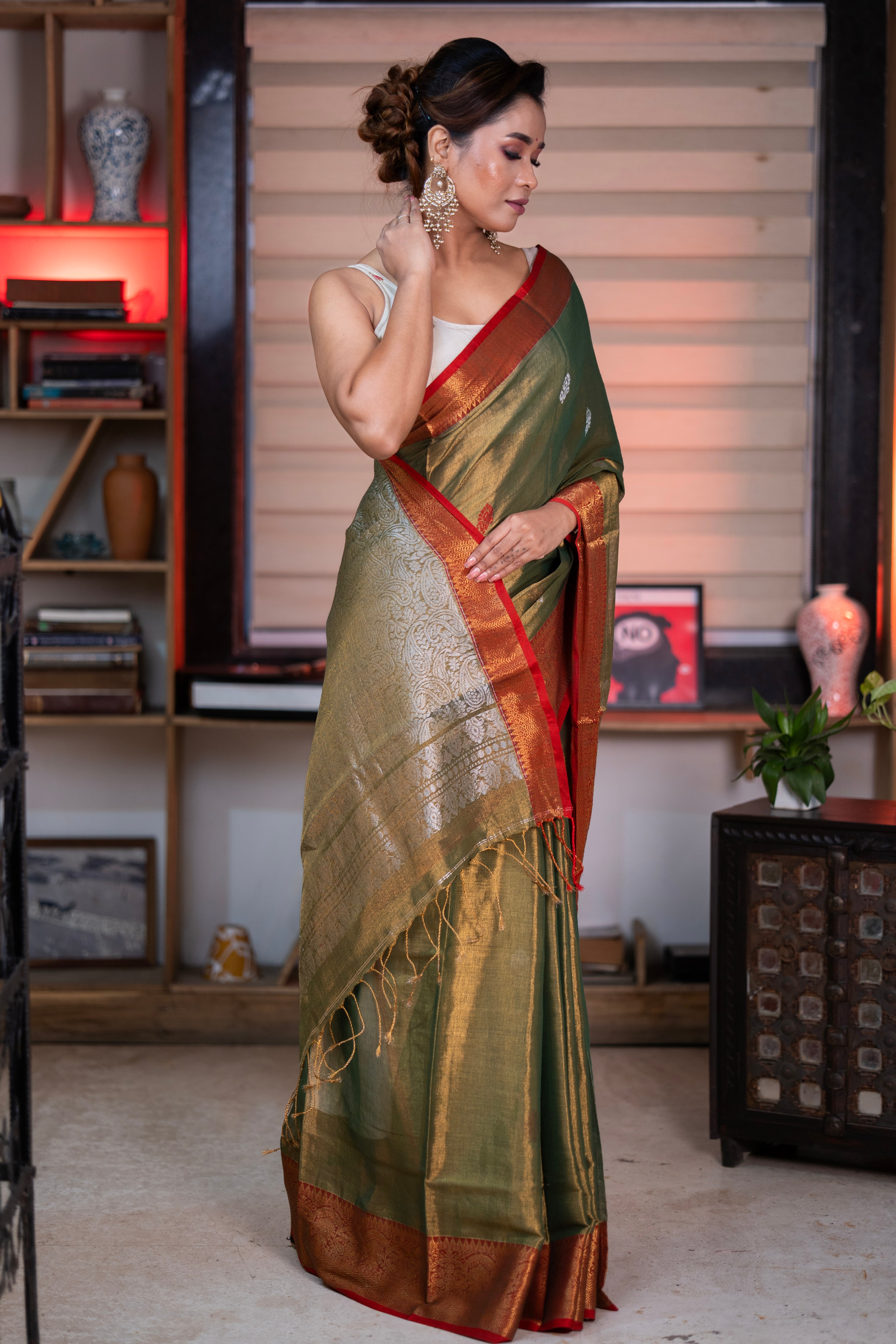 Metallic Olive dualtone Tissue Linen Handwoven Saree