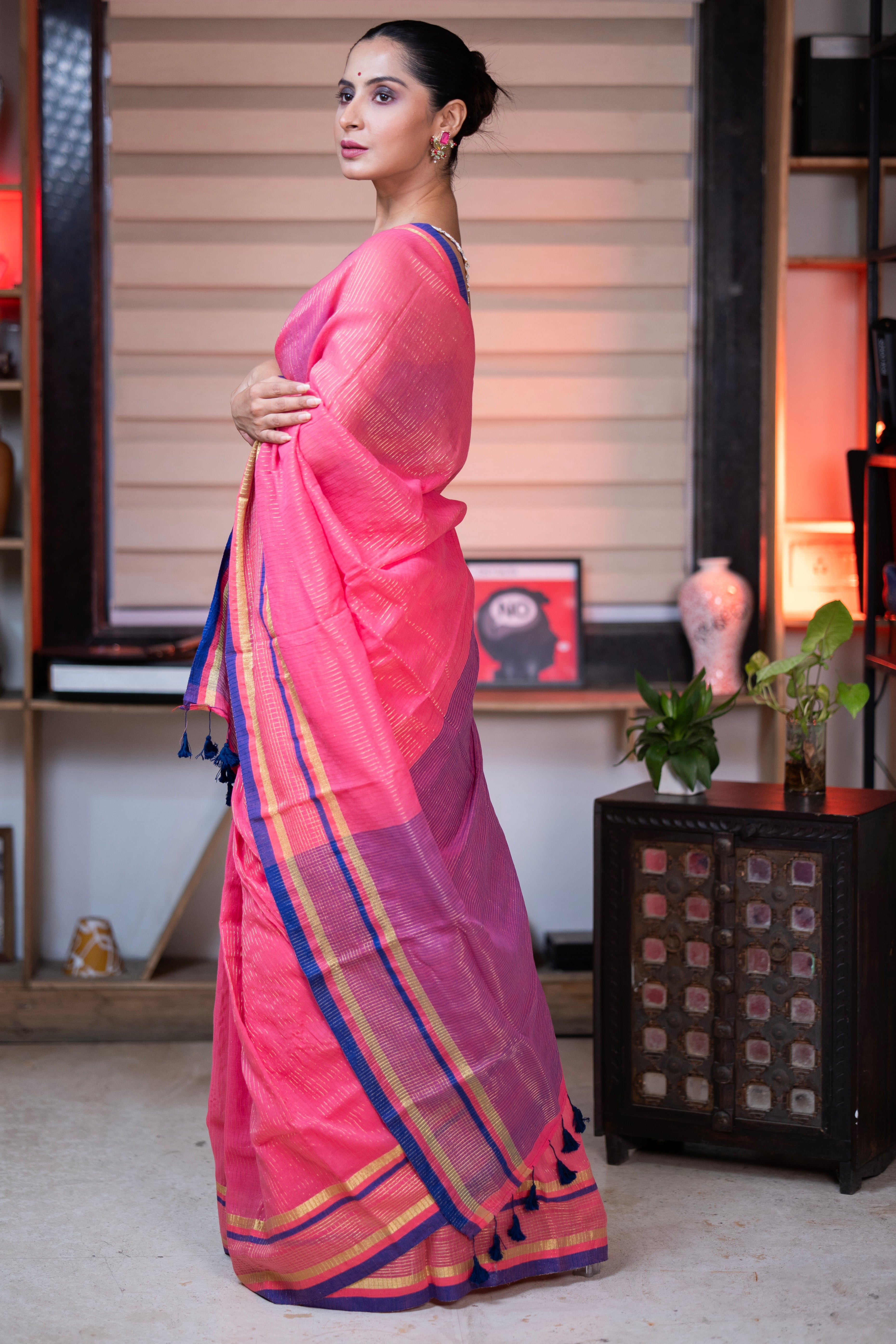 Kesariya Golden Check Mulmul Cotton Saree- Rose Pink