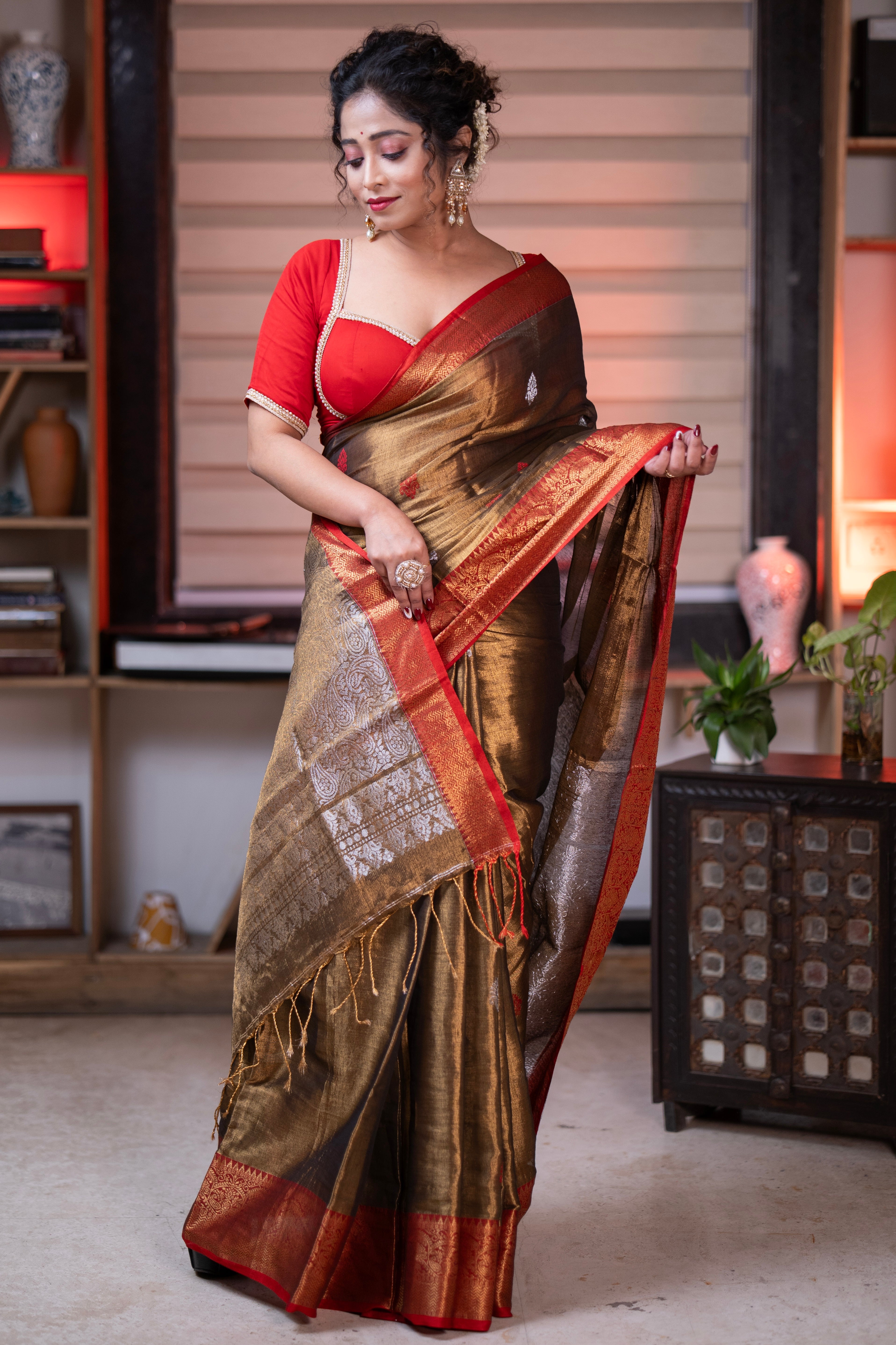 Metallic Chocolate Tissue Linen Handwoven Saree