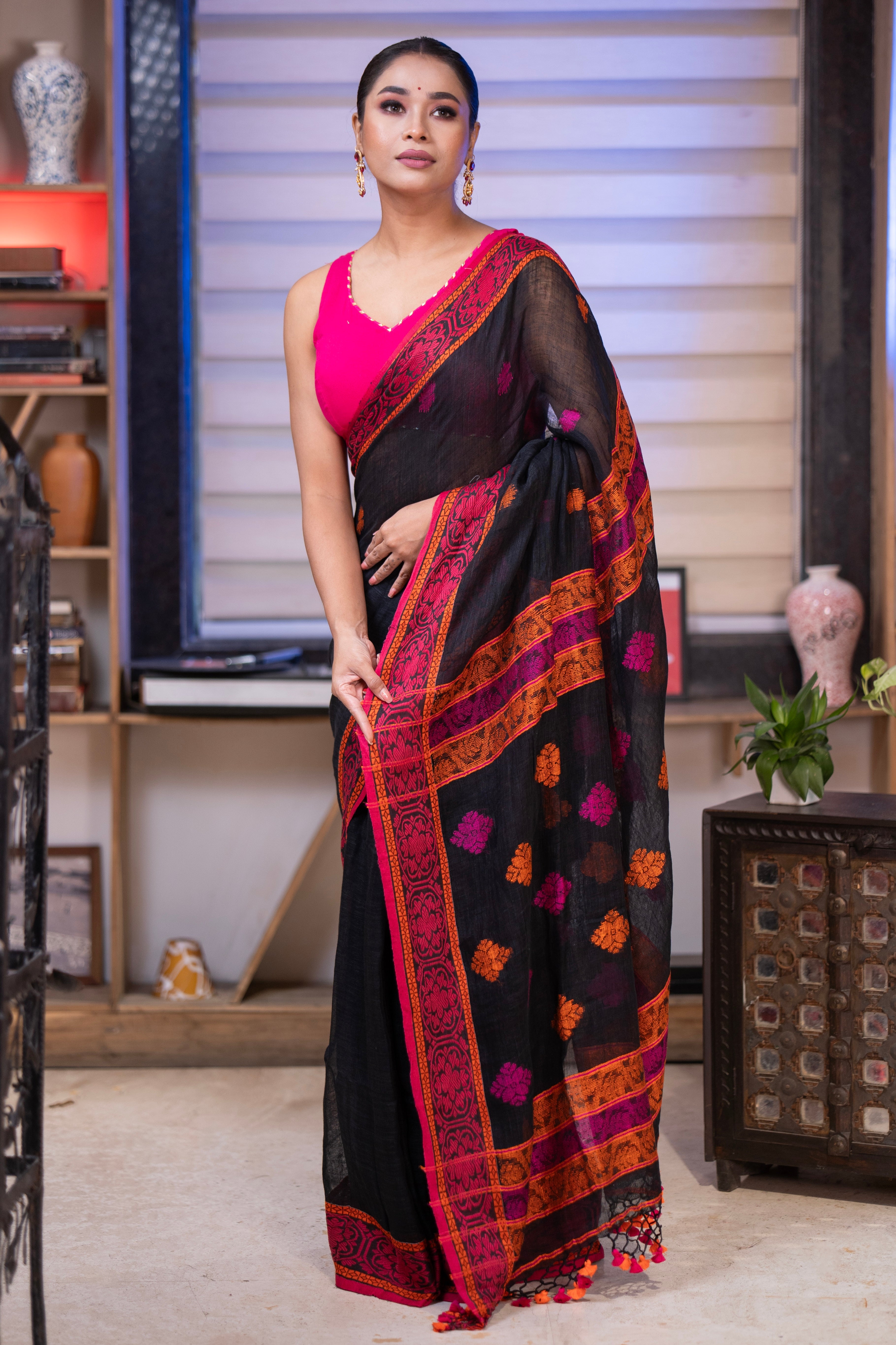 Black & Orange Linen Hand Woven Jamdani Saree