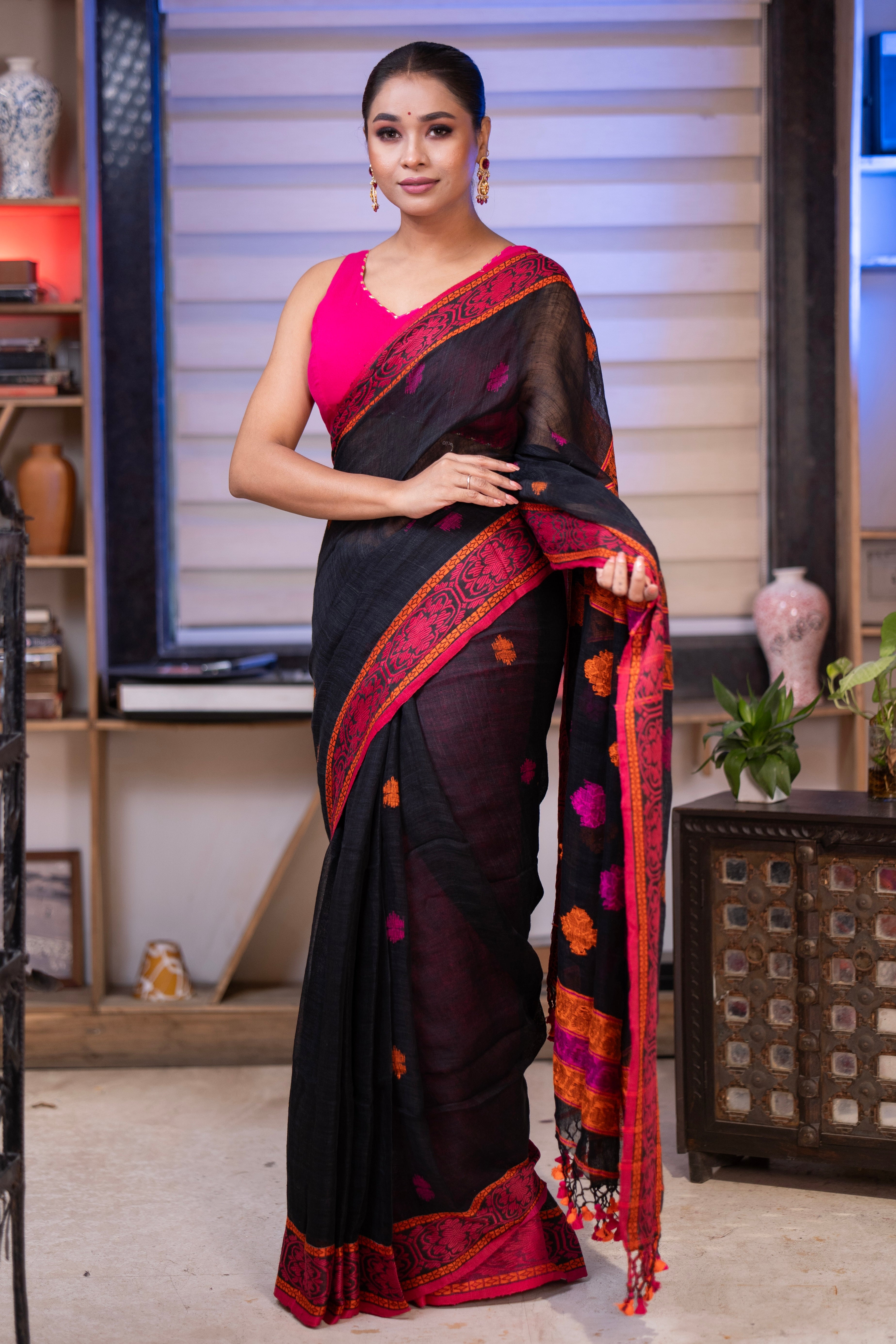 Black & Orange Linen Hand Woven Jamdani Saree
