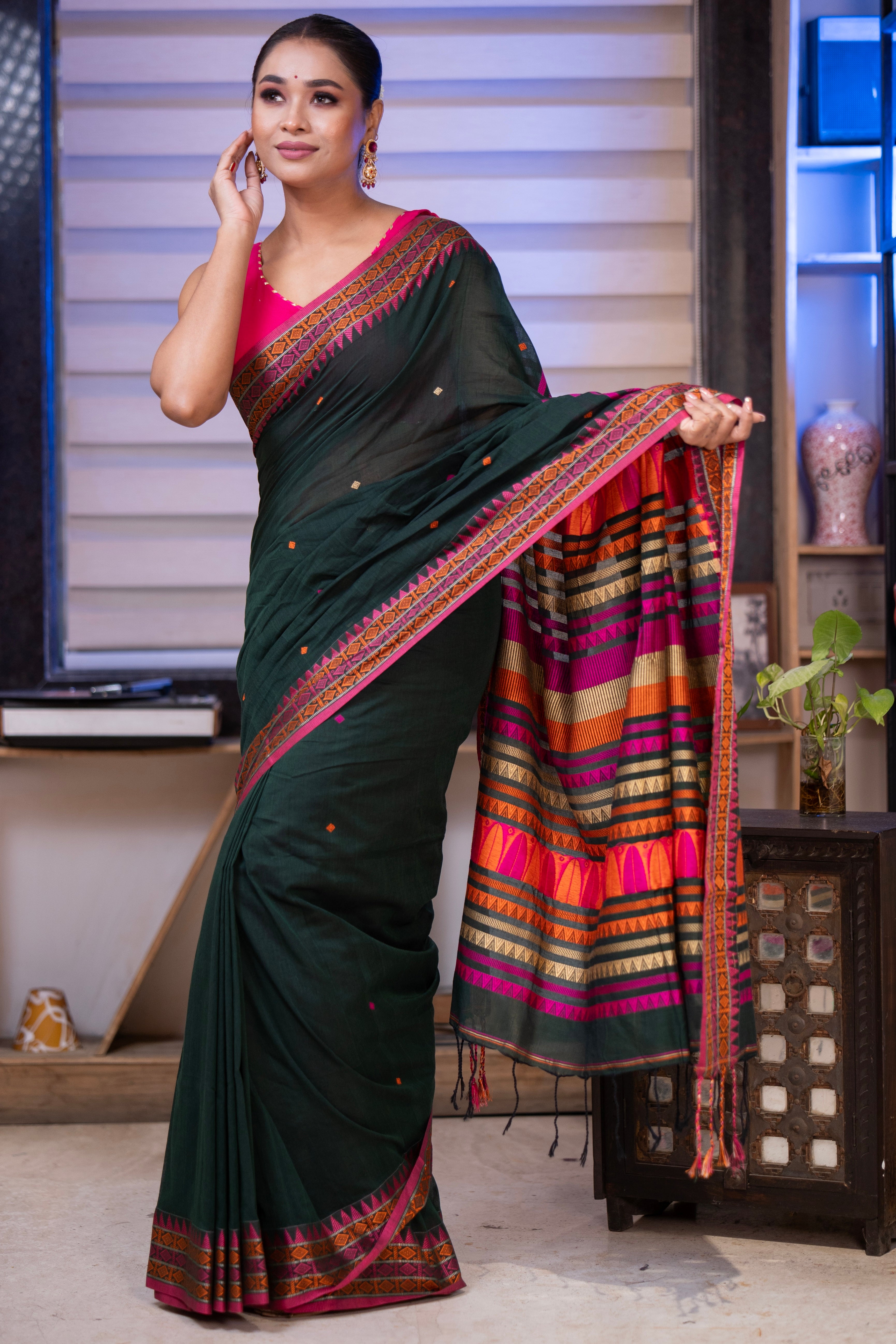 Pure Masrise Cotton Handwoven Saree-Deep Green