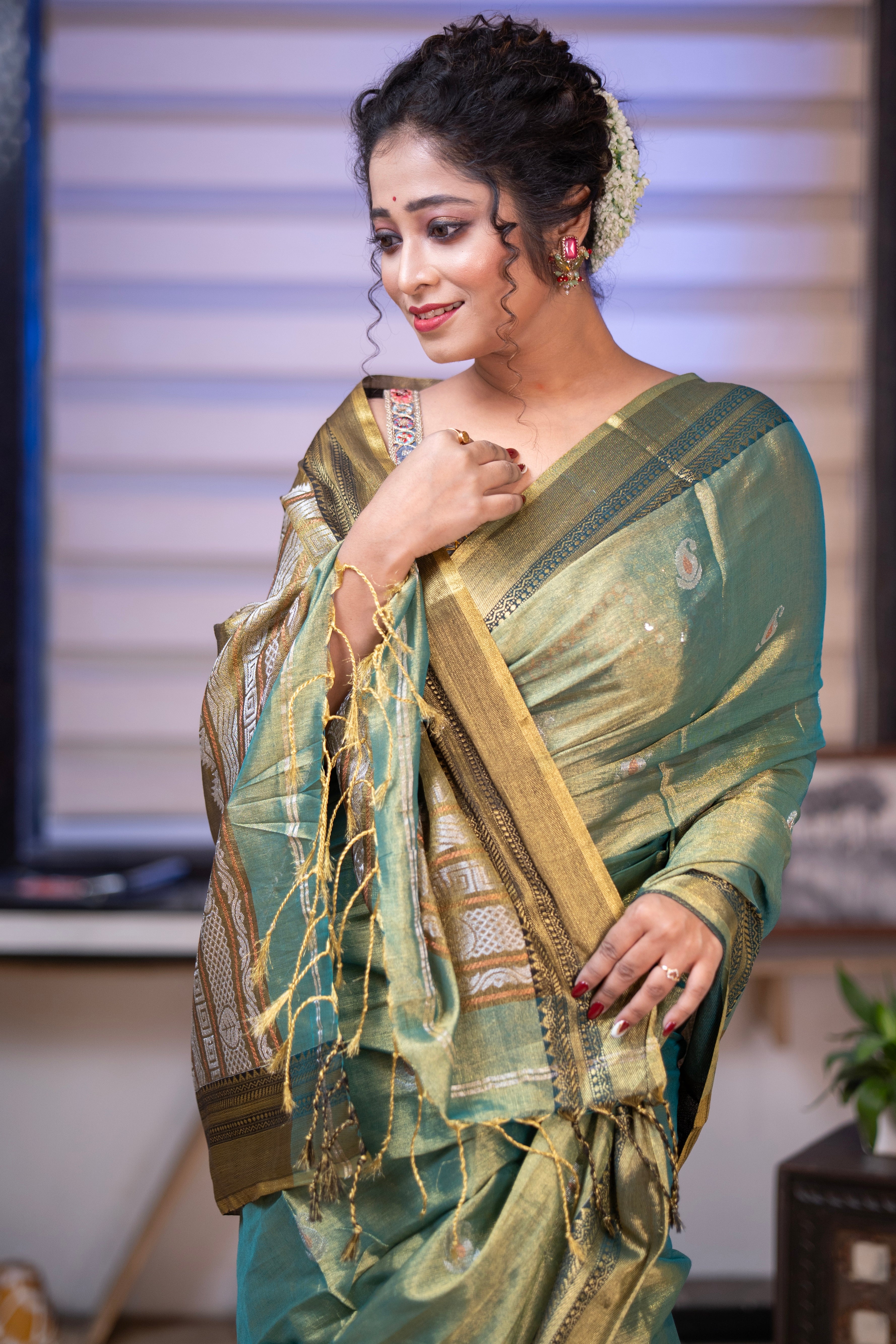 Olive Green Pure Tissue Linen Woven Jamdani Saree