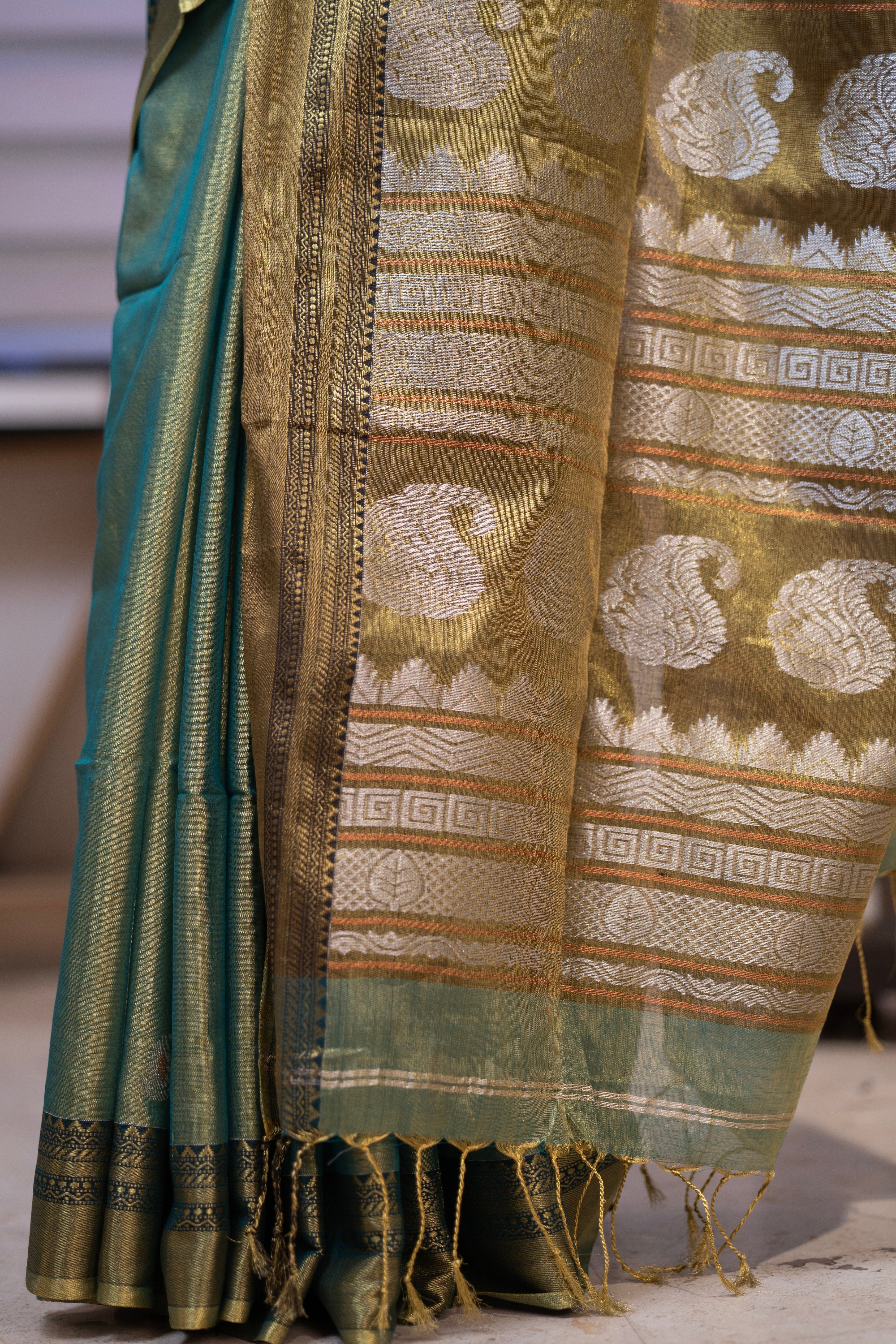 Olive Green Pure Tissue Linen Woven Jamdani Saree