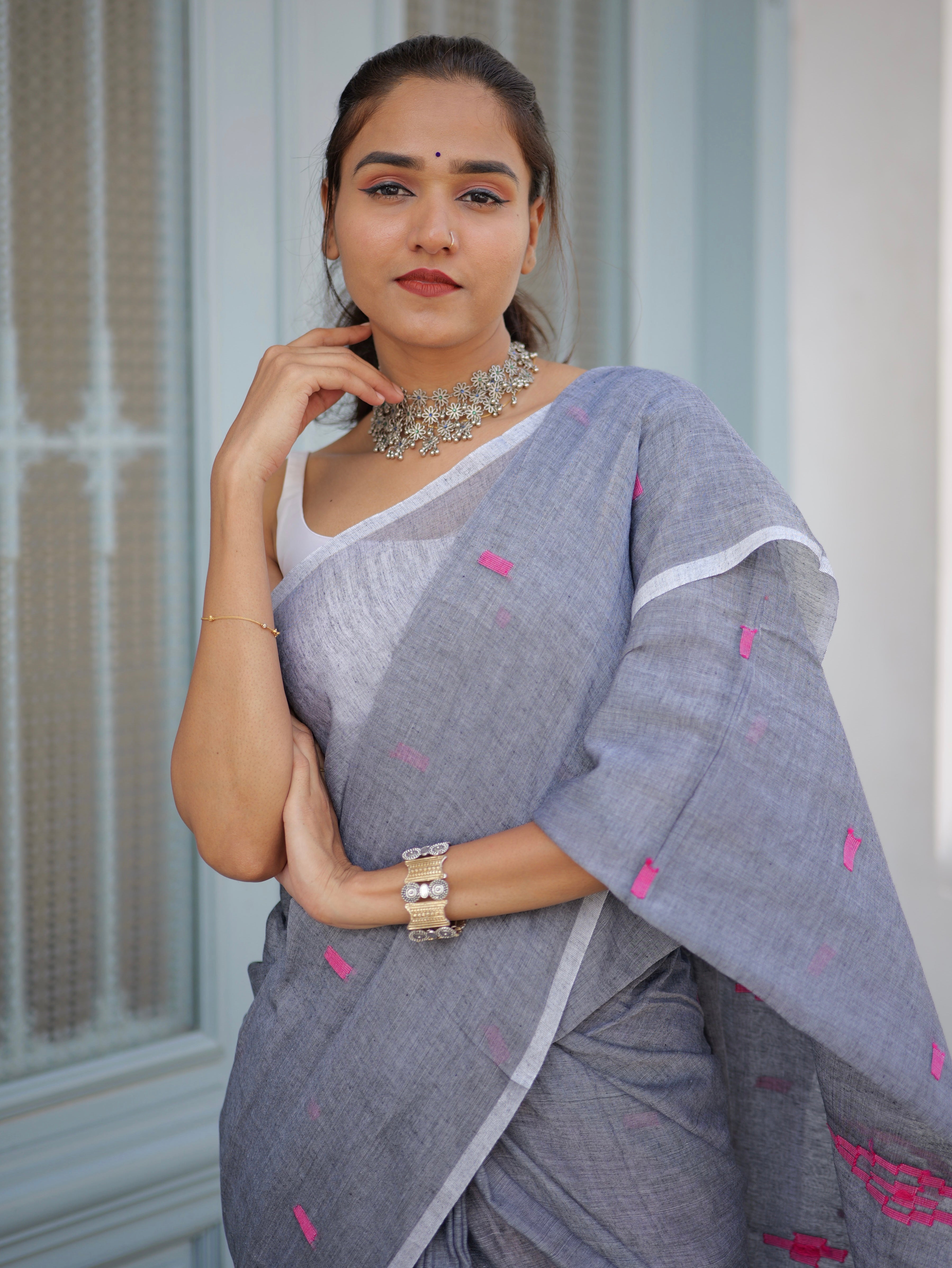 Dark Grey Hand Weaving Mul Mul Cotton Saree
