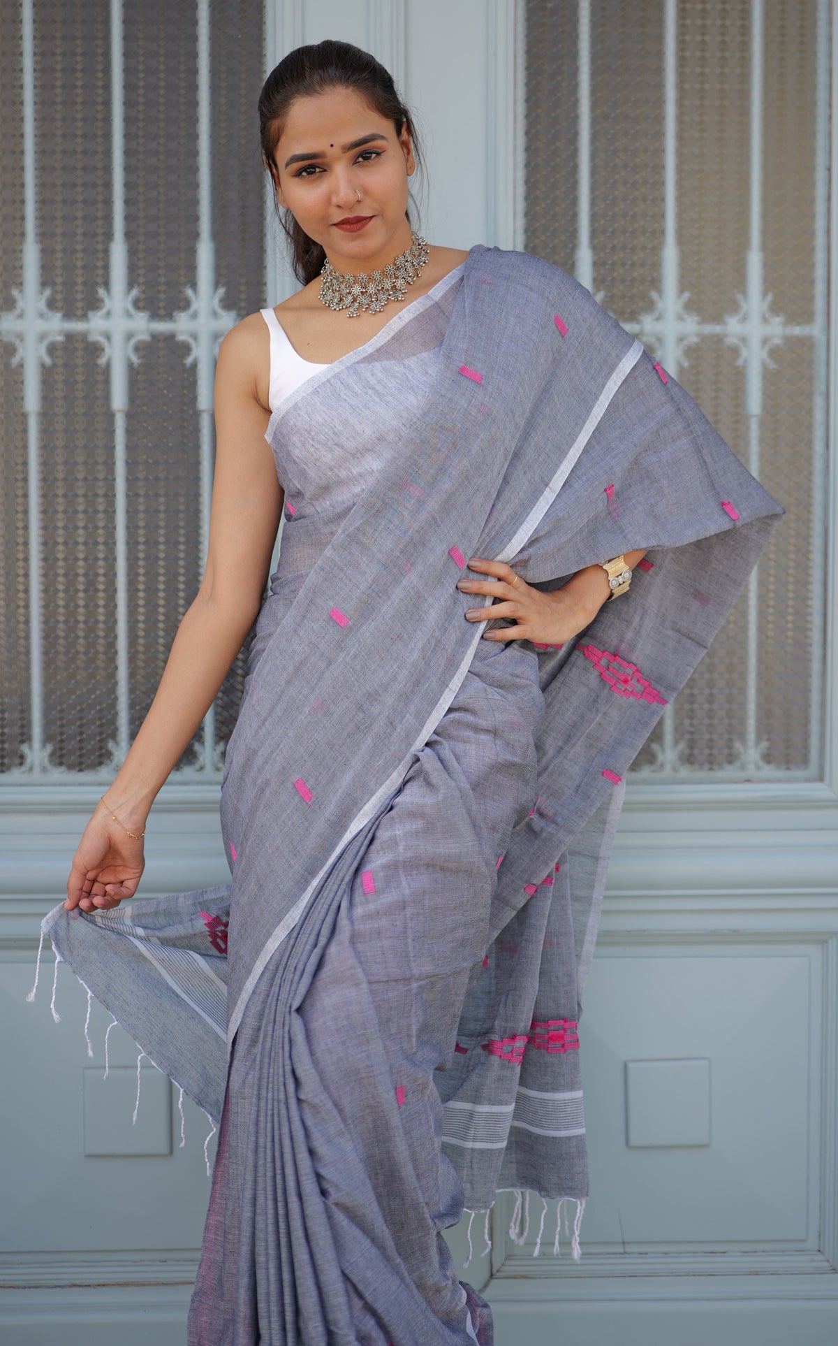 Dark Grey Hand Weaving Mul Mul Cotton Saree