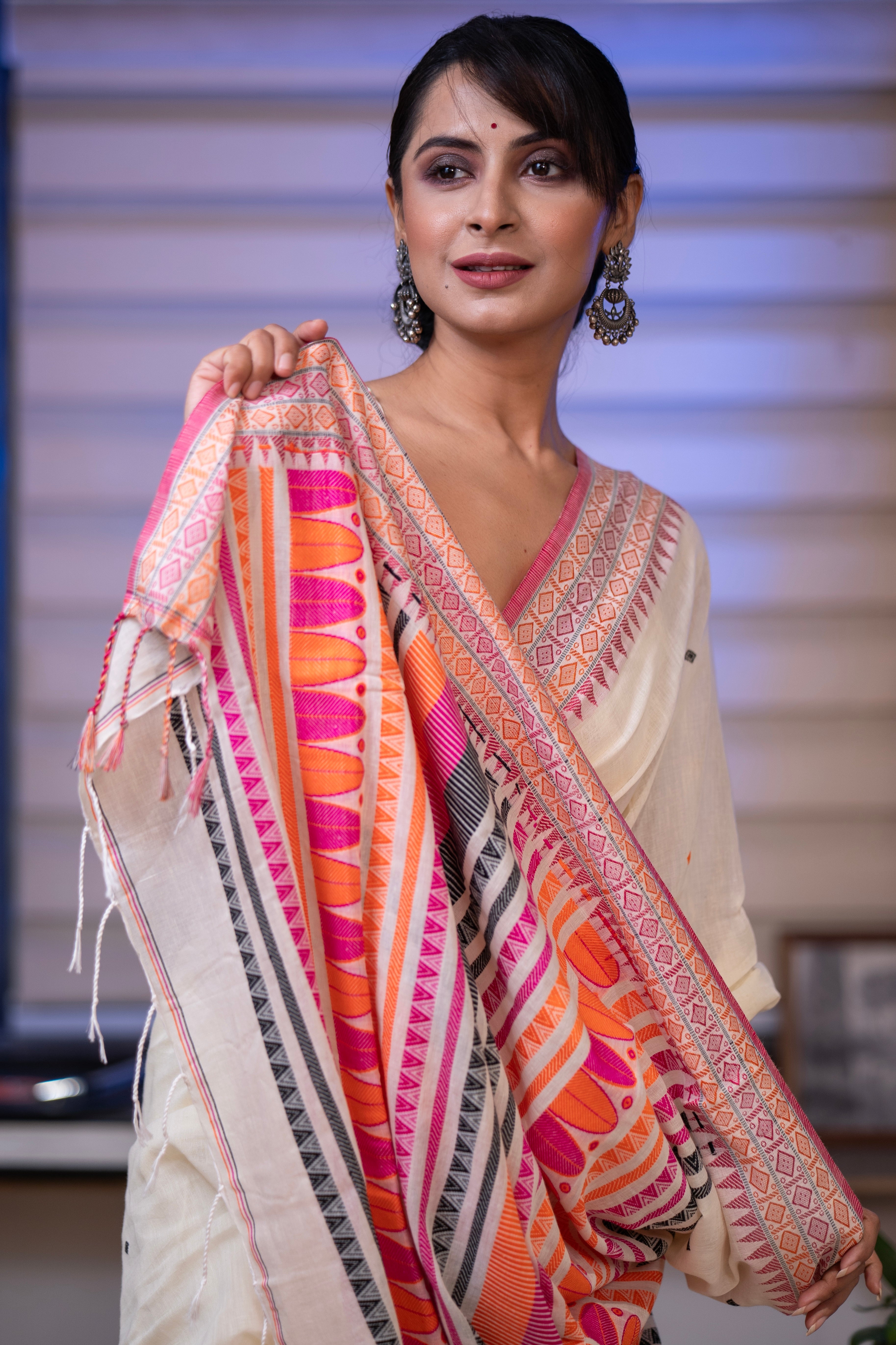 Pure Masrise Cotton Handwoven Saree-Cream