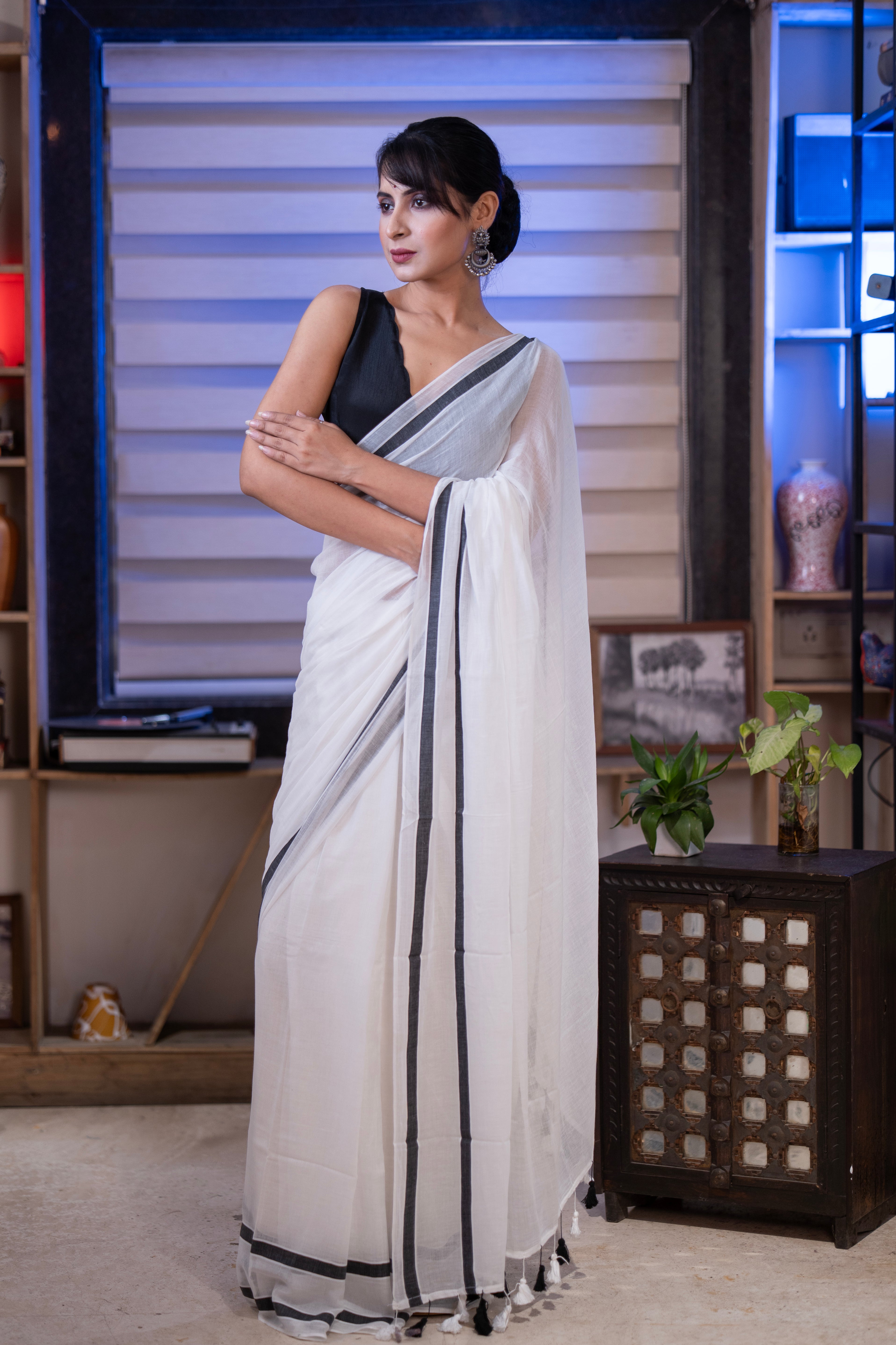 Safed Sitara Mul Mul Cotton Saree-  White