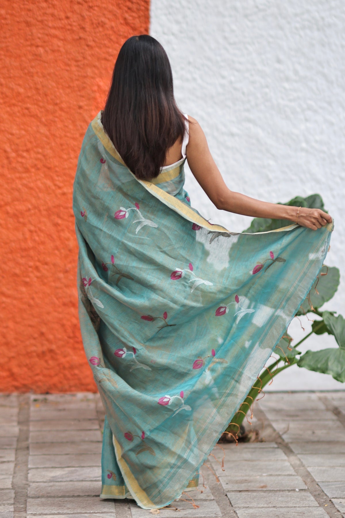 Baby Blue Dual Tone Handwoven Tissue Linen Saree with Tulip Motifs