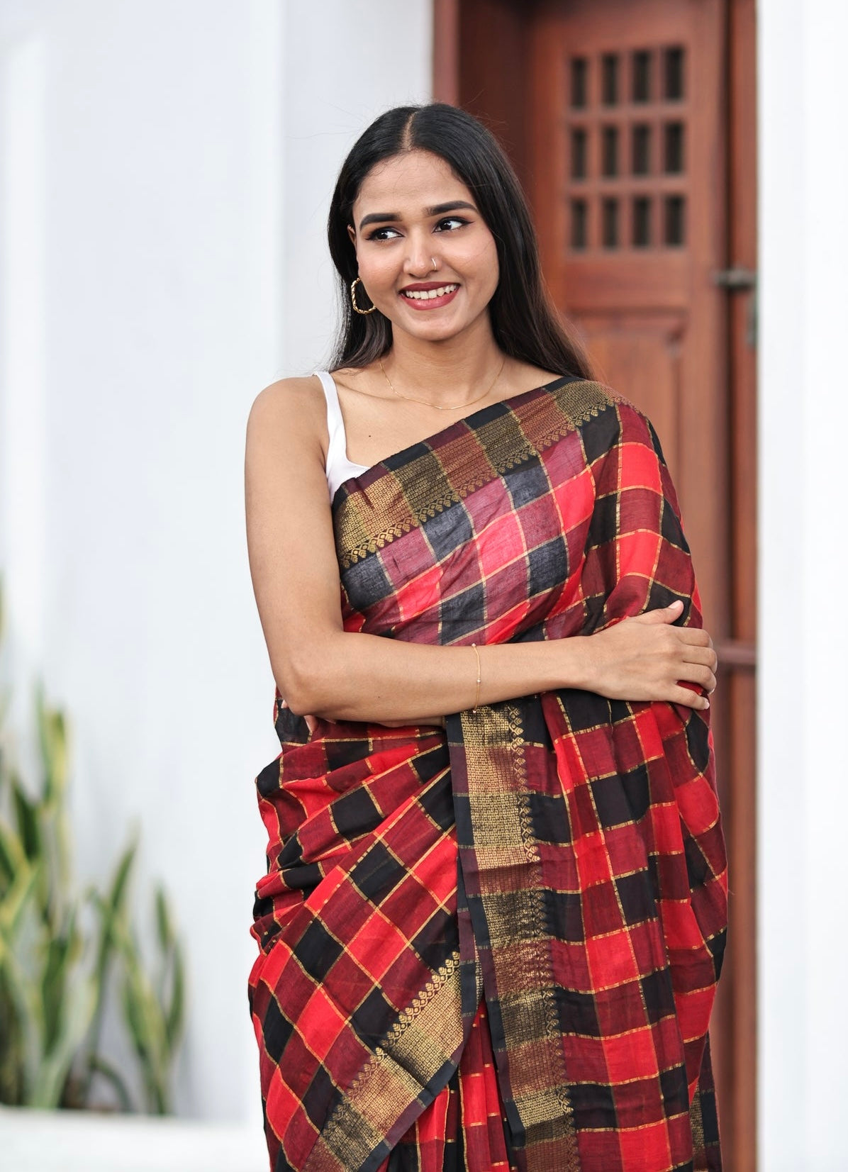 Red & Black Box Check Mulmul Cotton Saree – Golden Zari
