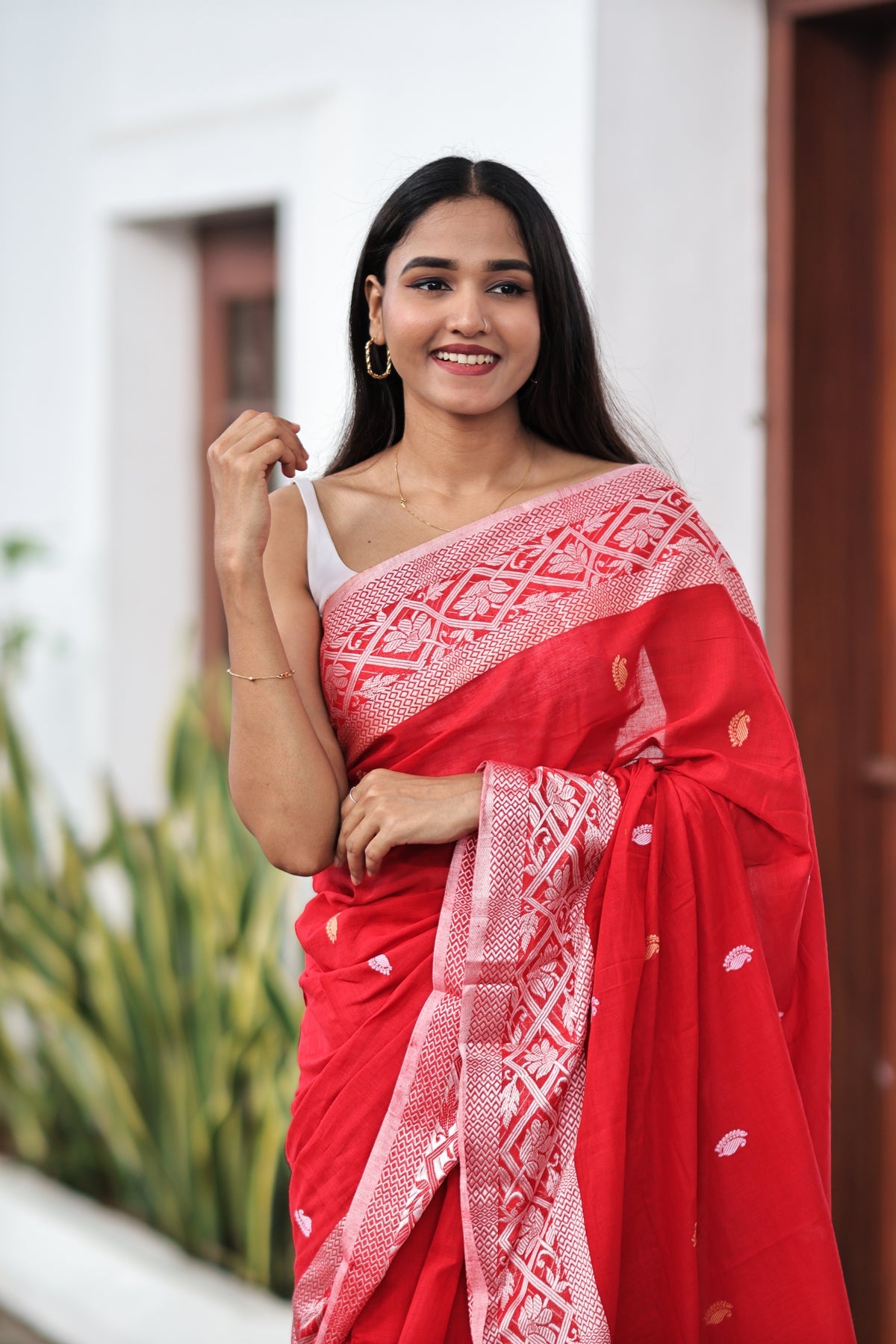 Red & white pure Mashrise Cotton Handweaving saree with blouse piece