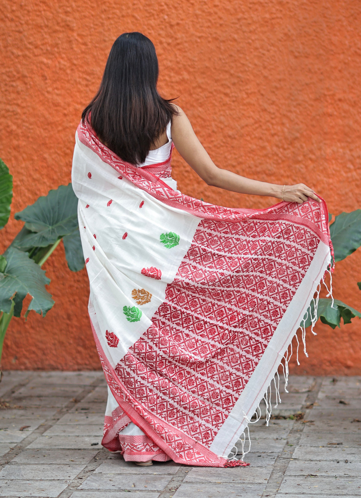 White & Red pure Mashrise Cotton handwoven saree with blouse piece