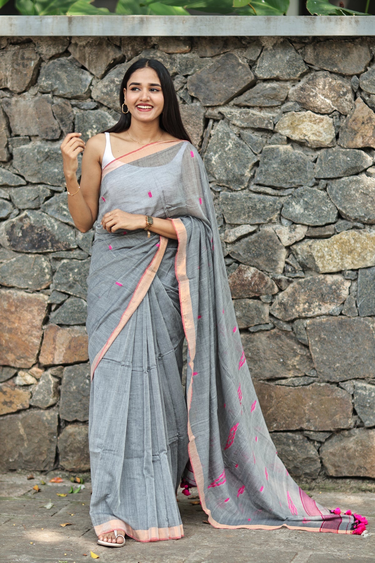 Grey Hand Weaving Mul Mul Cotton Saree