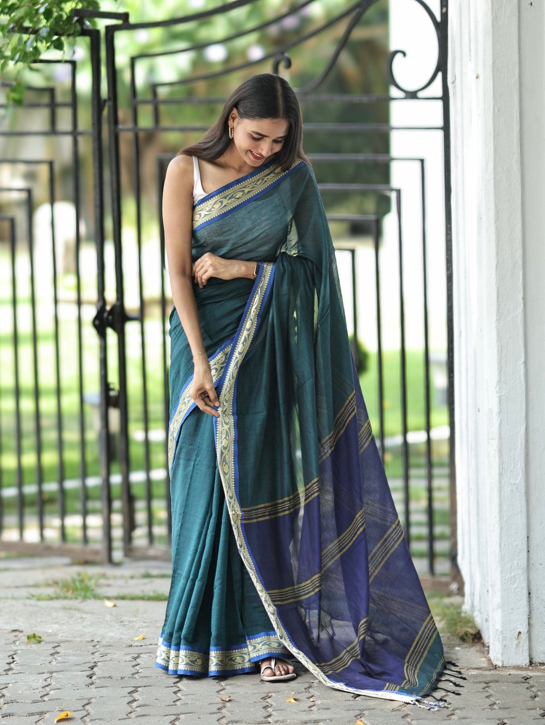 Teal Handwoven Mulmul Cotton Saree
