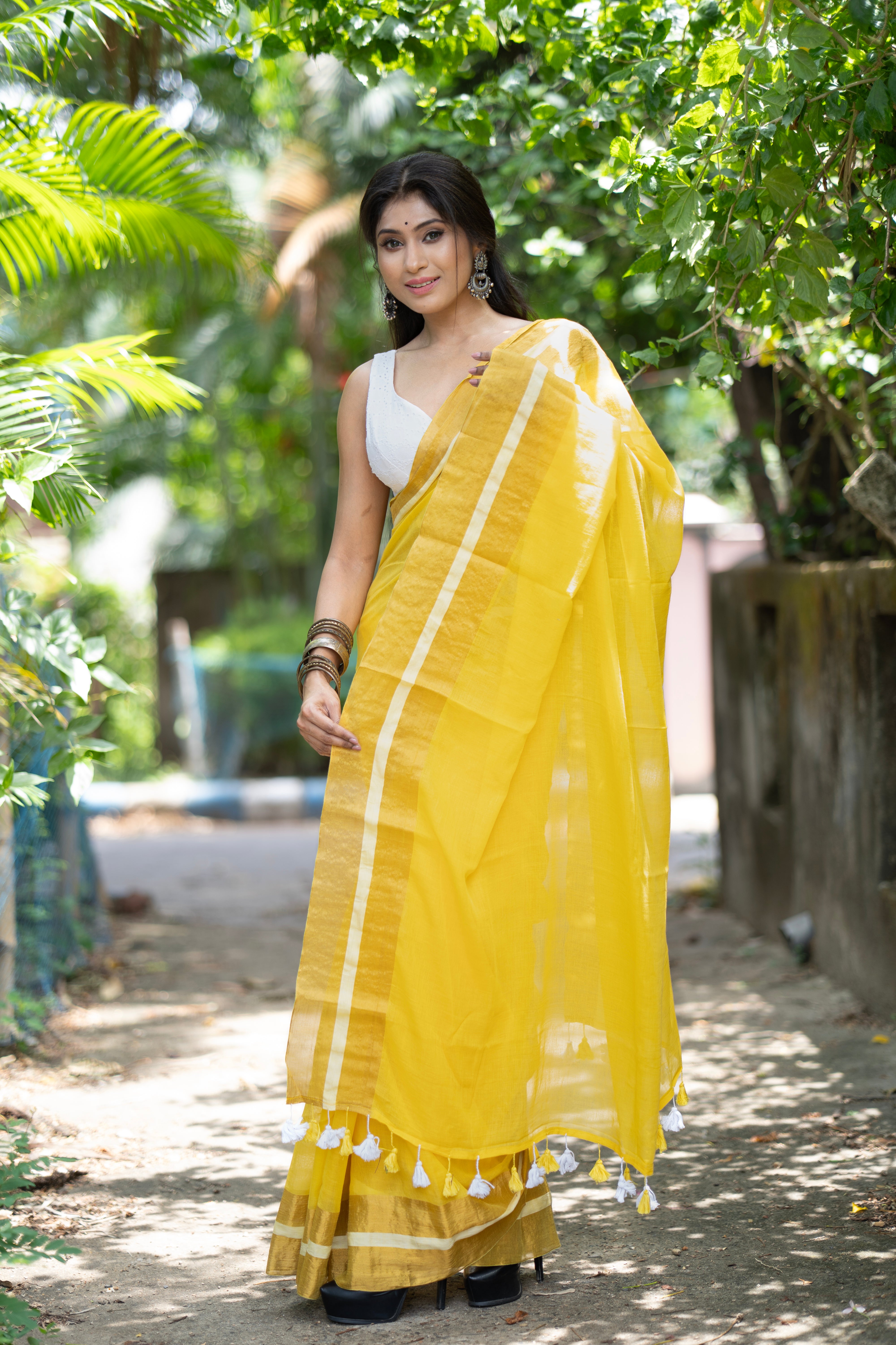 Divya Yellow Mul Mul Cotton Saree
