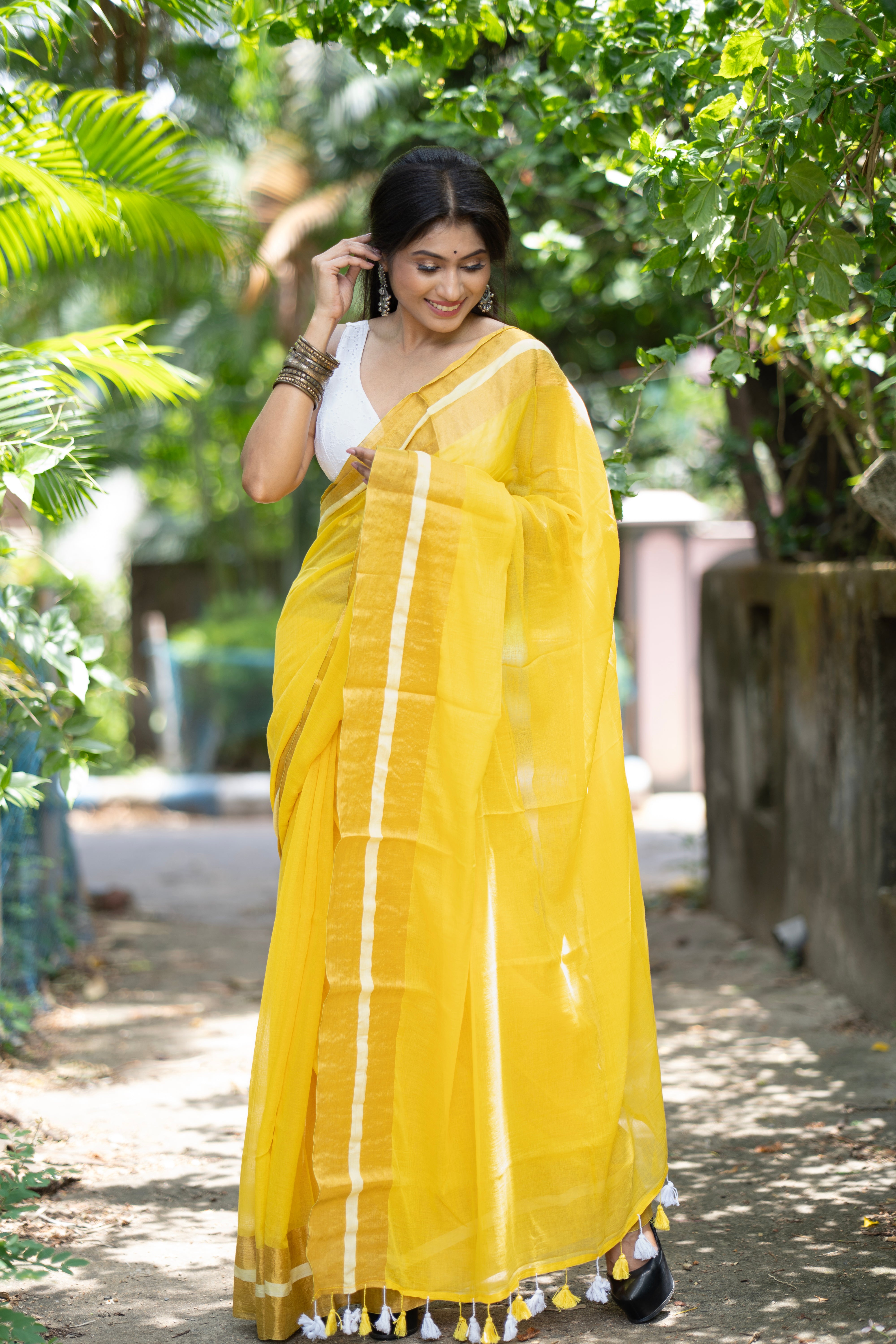 Divya Yellow Mul Mul Cotton Saree