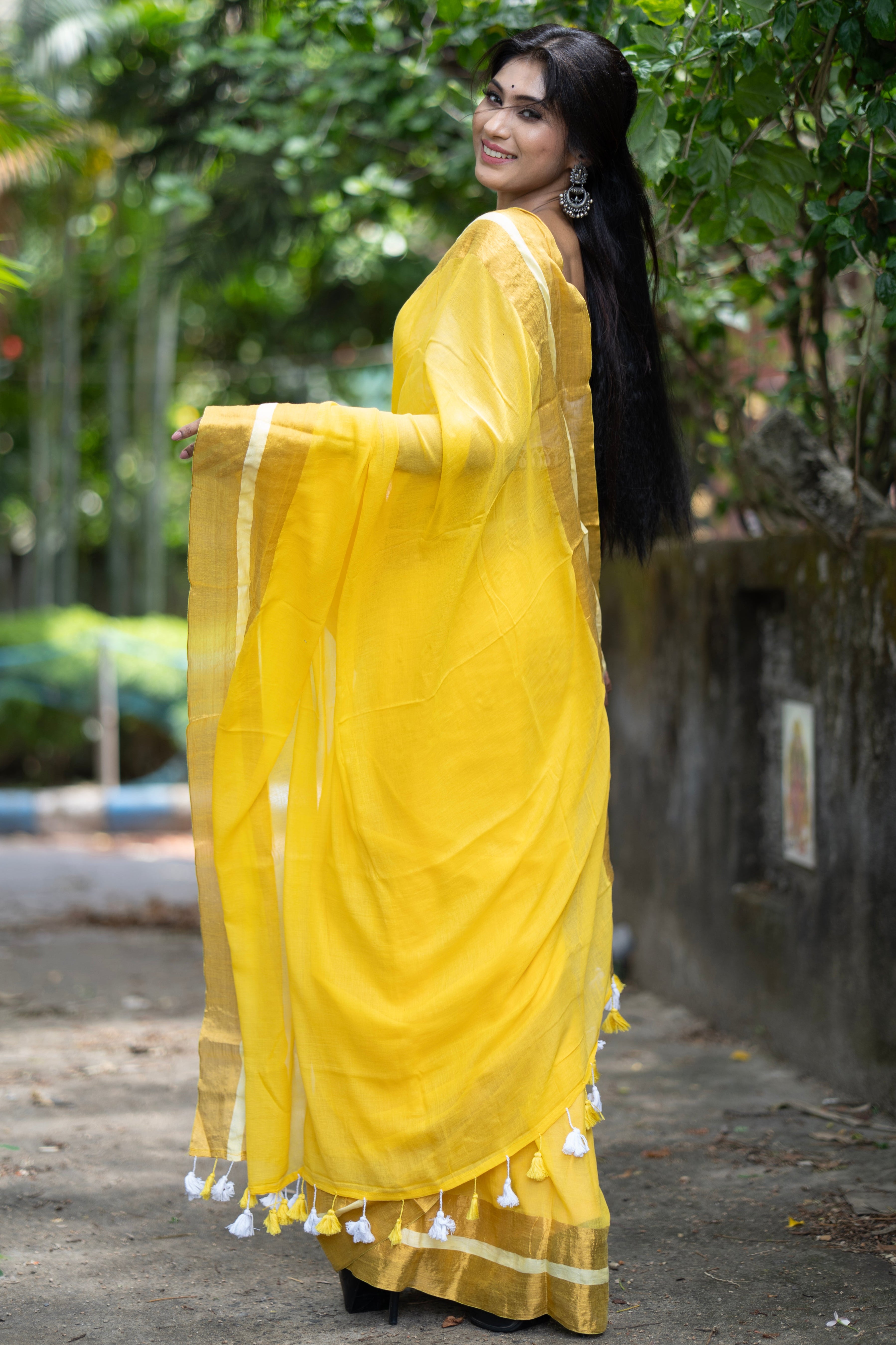 Divya Yellow Mul Mul Cotton Saree