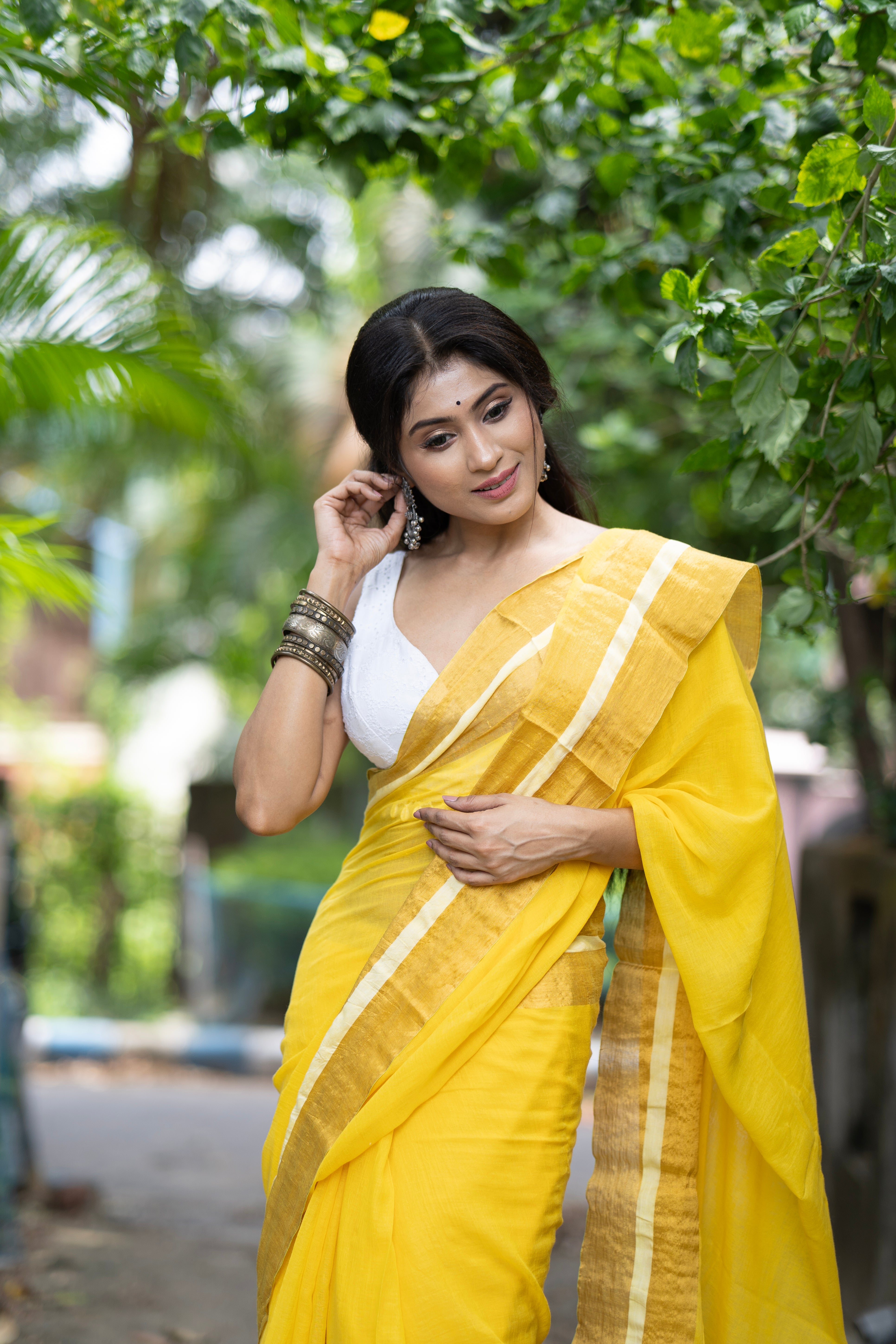 Divya Yellow Mul Mul Cotton Saree