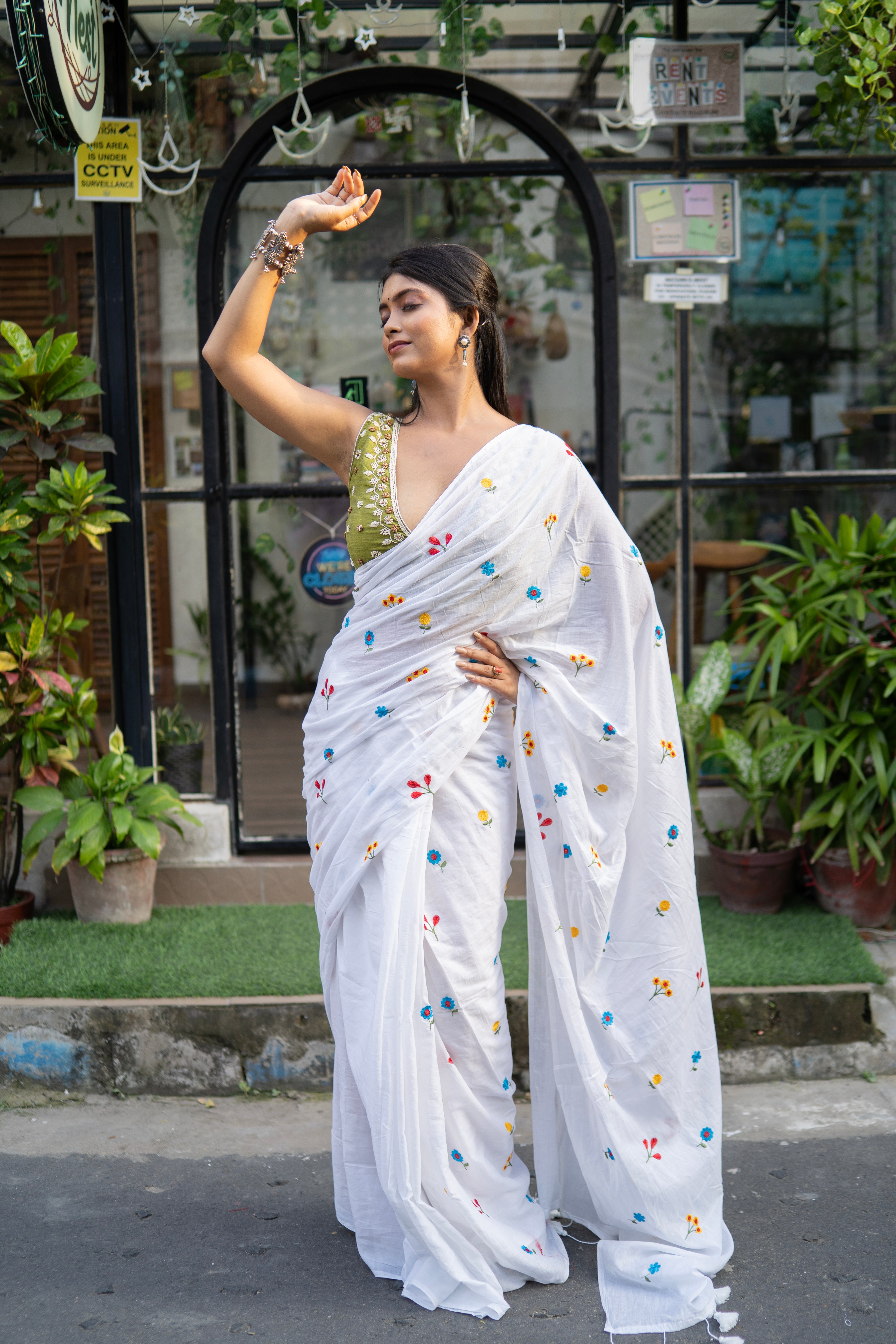 White Embroidered Mul Mul Cotton Saree