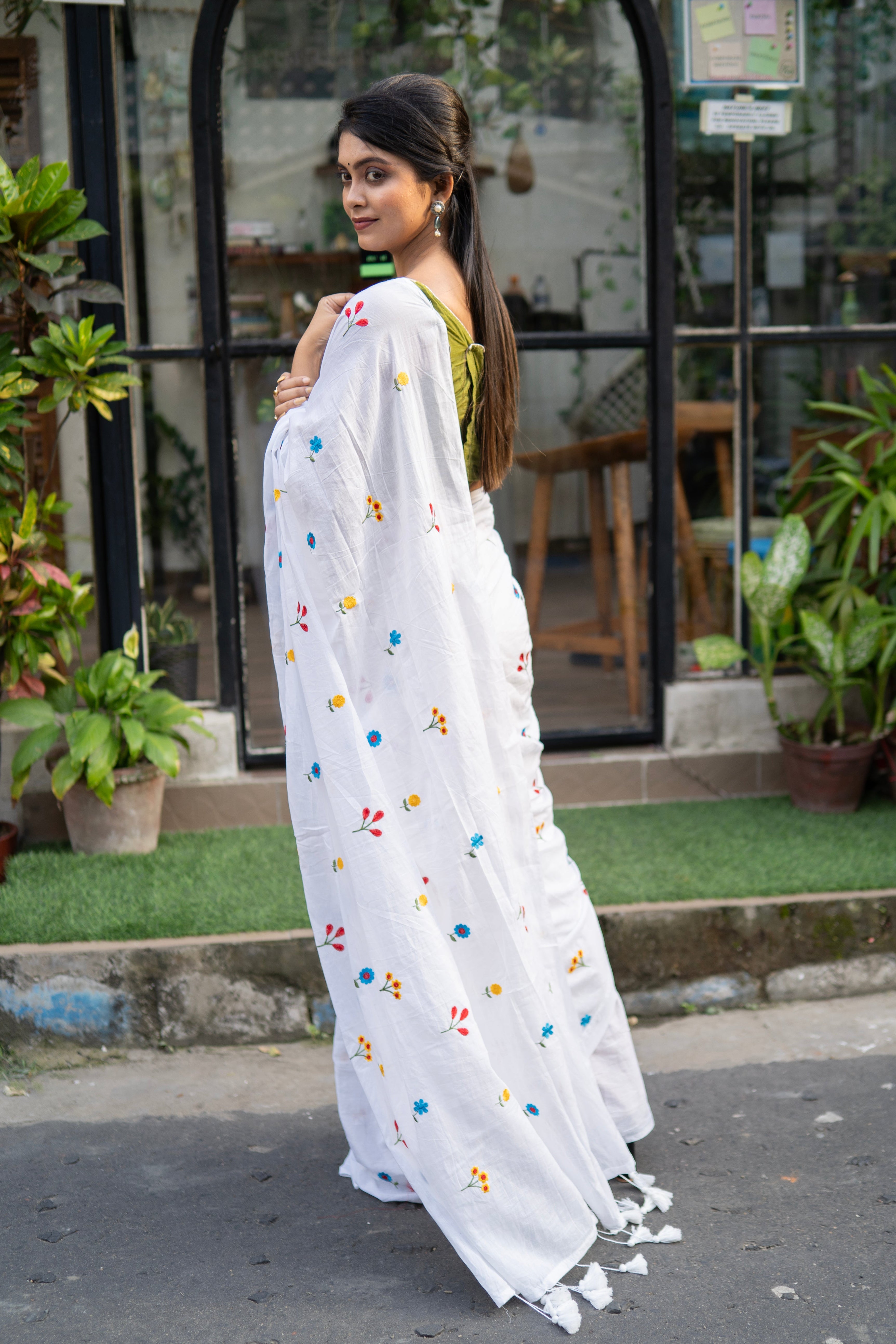 White Embroidered Mul Mul Cotton Saree